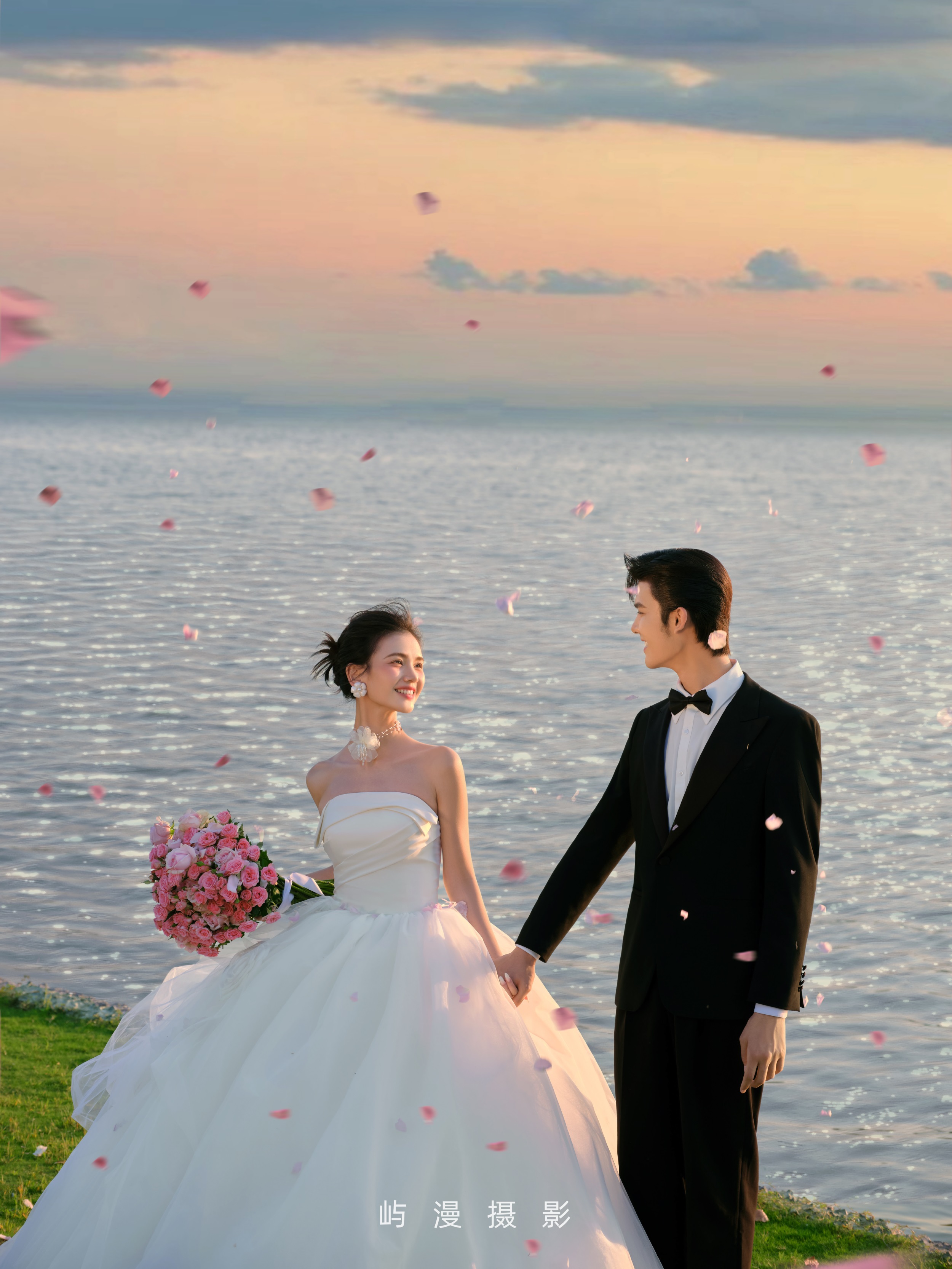【店长推荐】主纱/教堂/海景/草坪/高级婚纱照