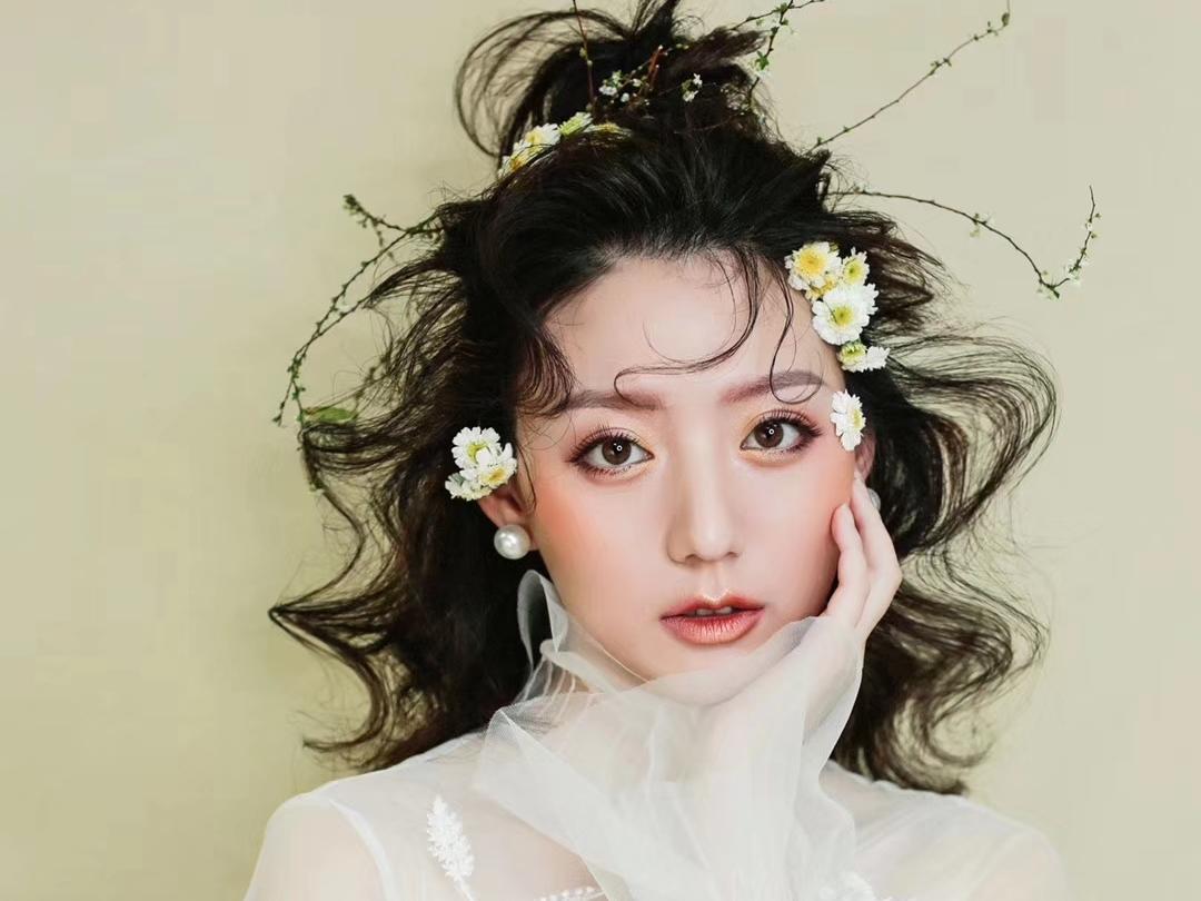 【总监档】全程跟妆送妈妈妆+伴娘服2套