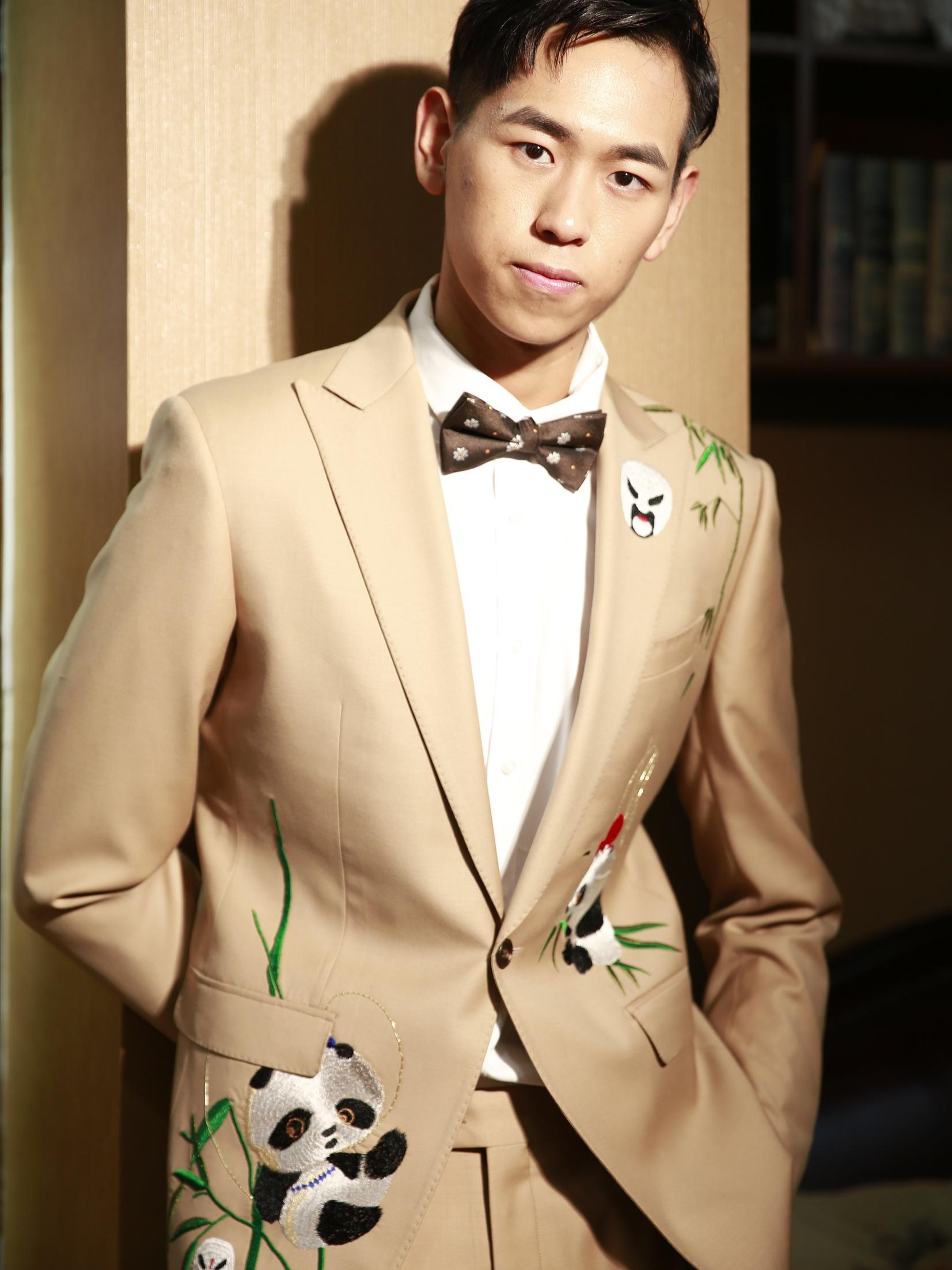 【2020时尚】卡其色刺绣