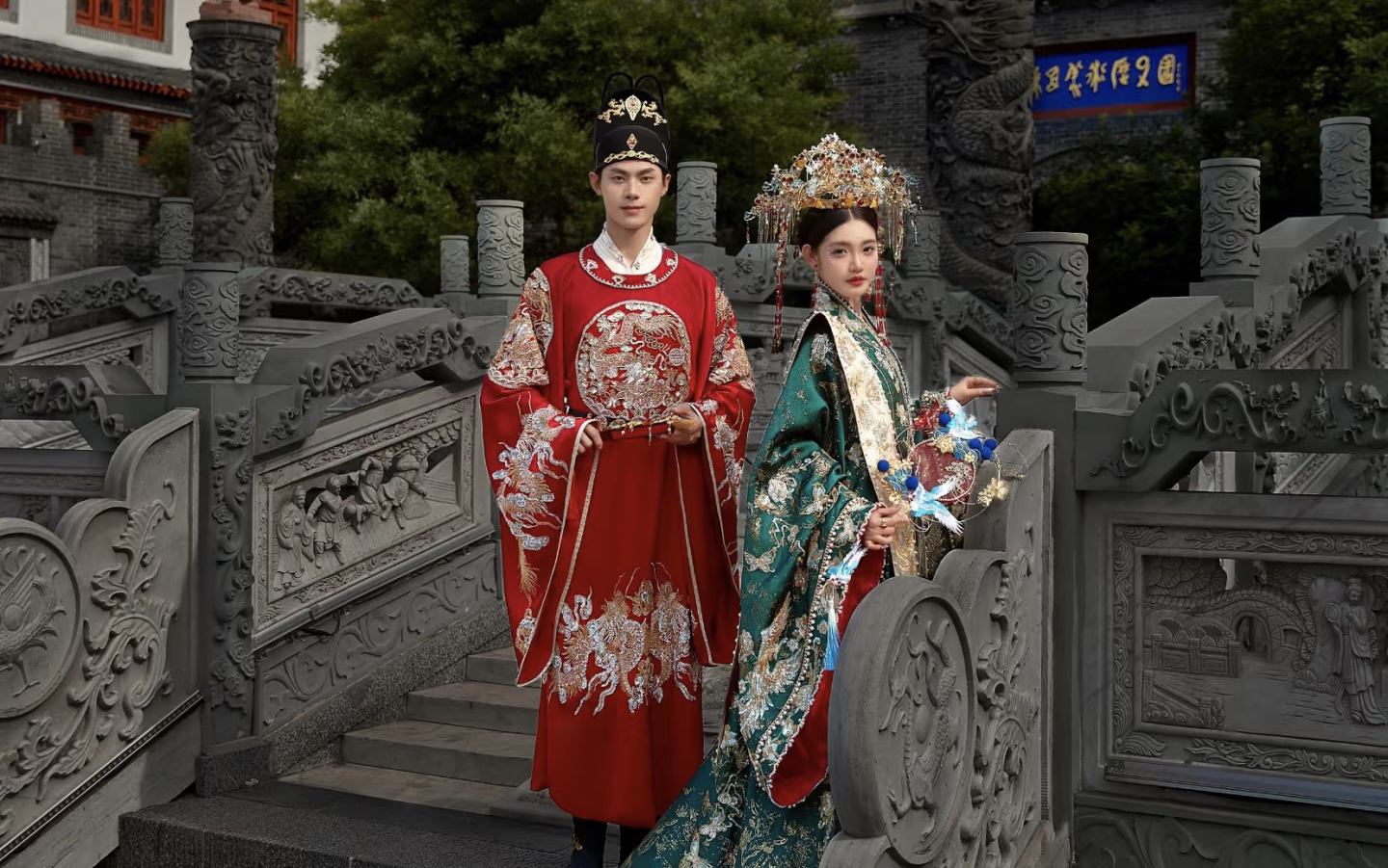 婚纱照明制汉服