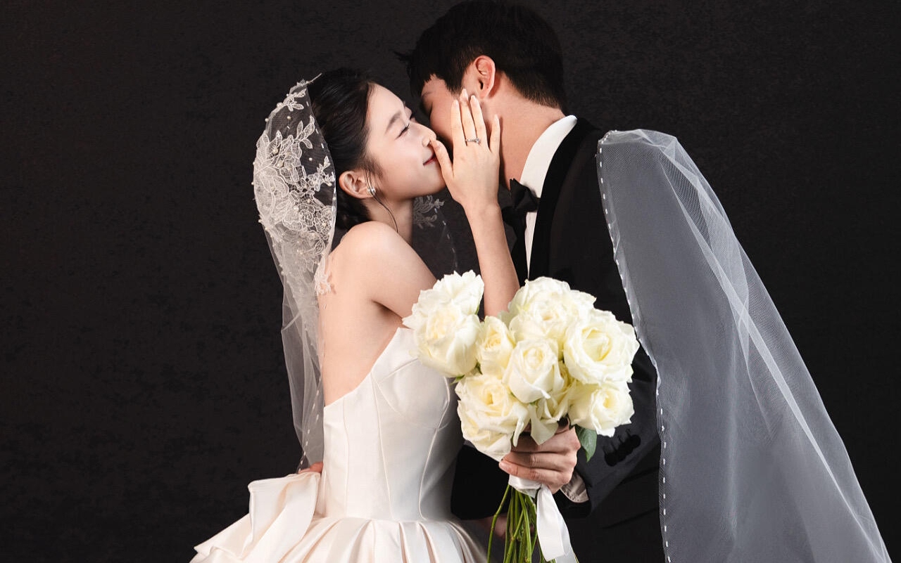 韩式极简小众婚纱照