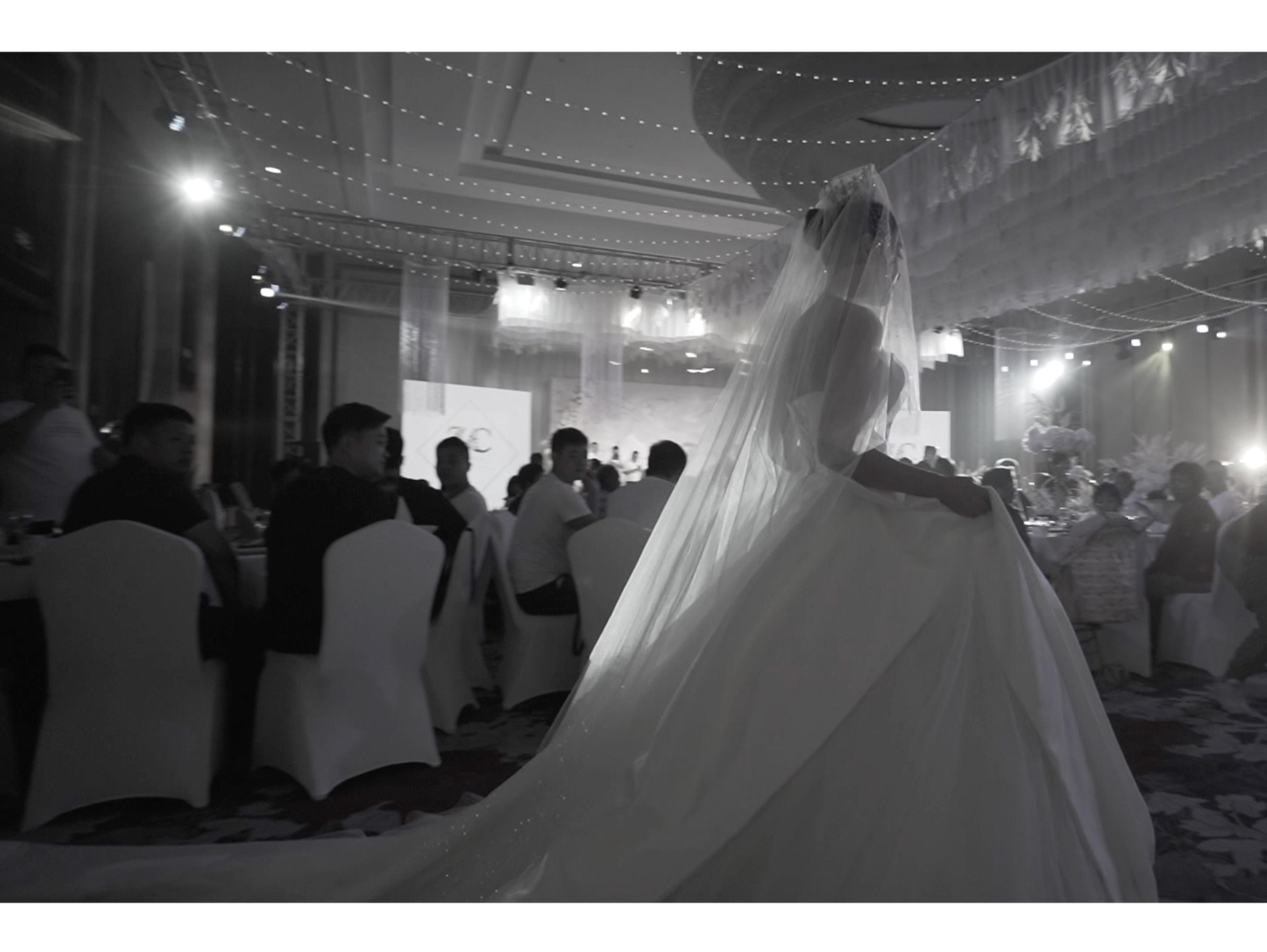 「三机位婚礼电影」+大摇臂+婚礼当天15s预告片