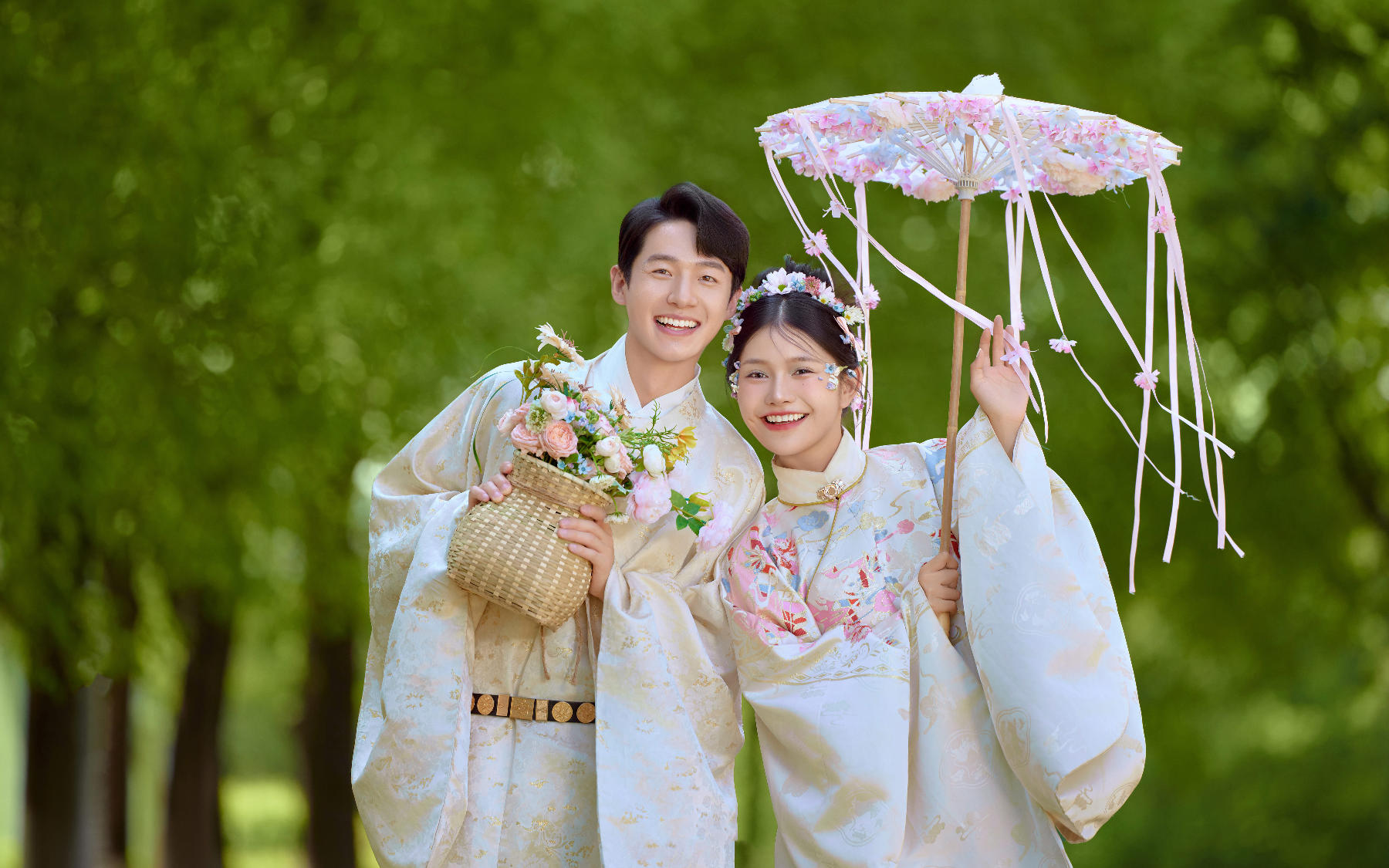 哦莫❗拍到了超喜欢的喜嫁草坪婚纱照