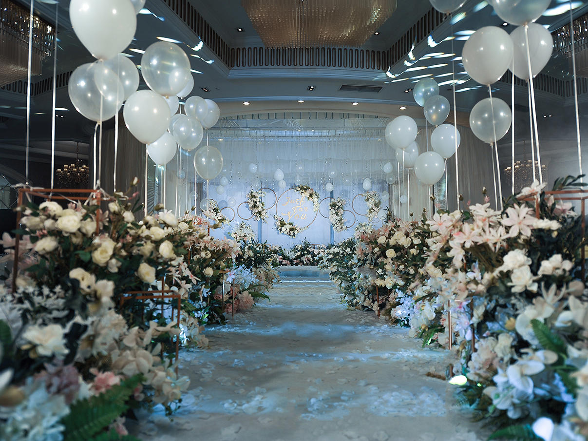 白绿色小清新婚礼    白色西式小清新婚礼