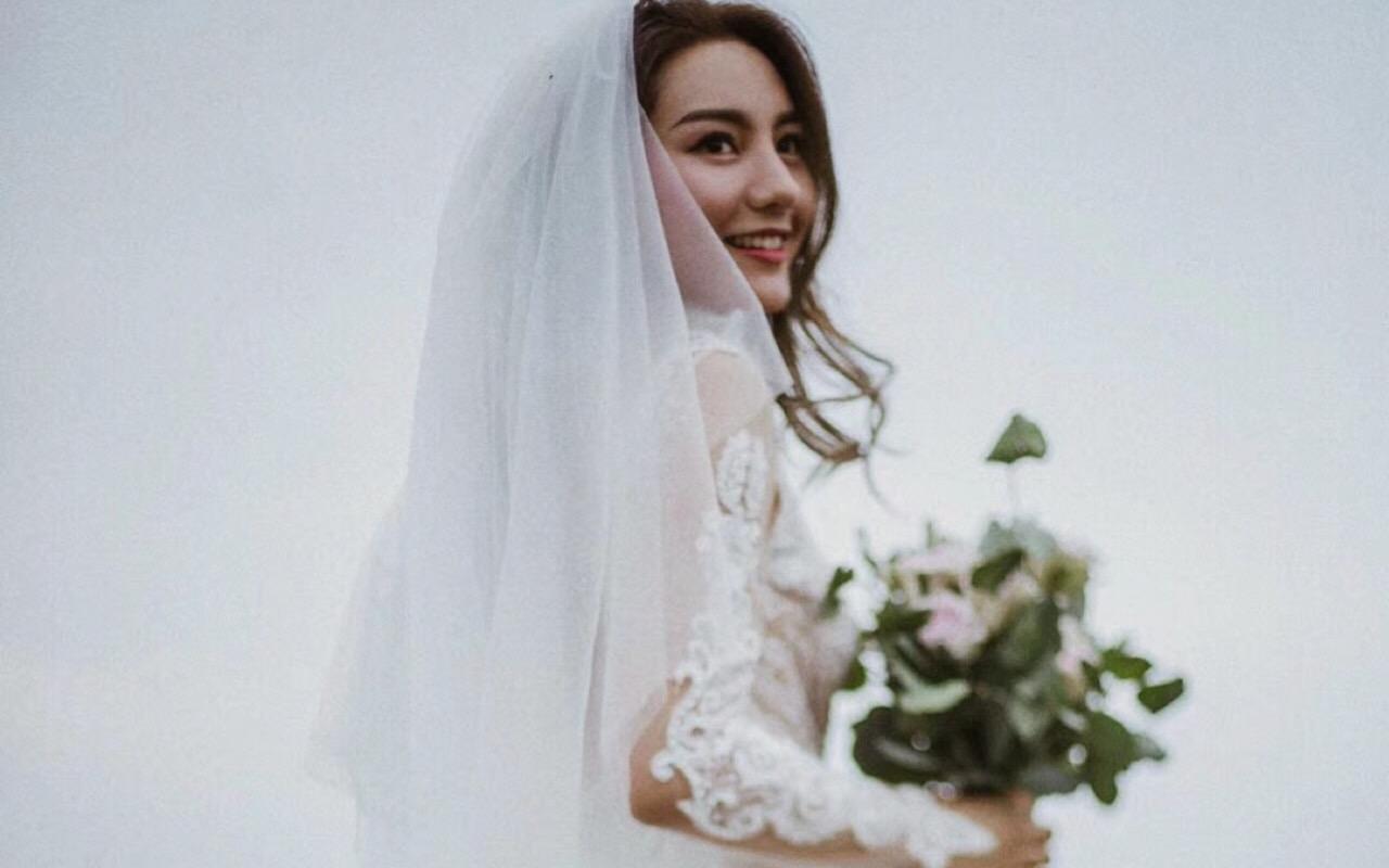 MonaRosa新娘 · Zhang