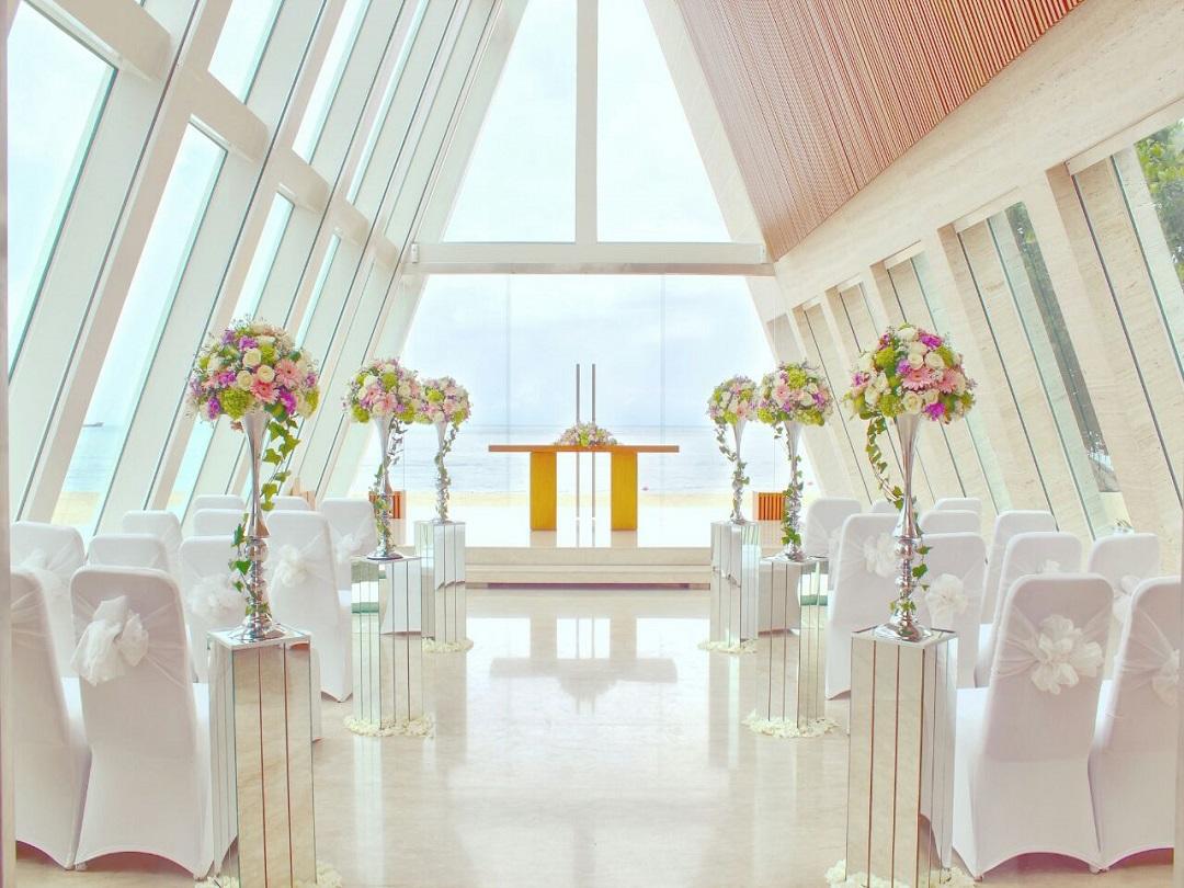 巴厘岛 — 康莱德无限教堂婚礼