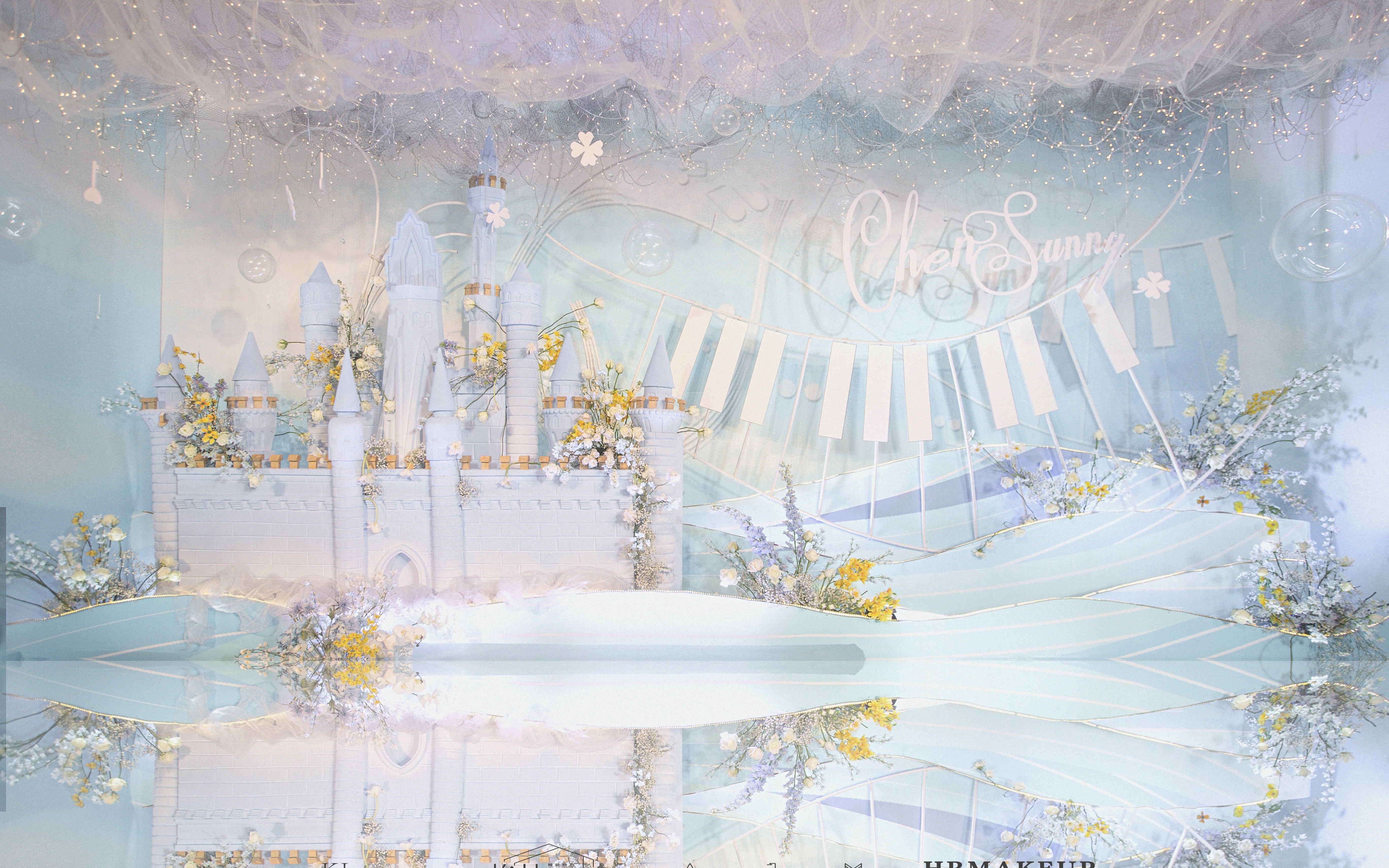 蓝白色婚礼|犹如置身梦中的城堡里