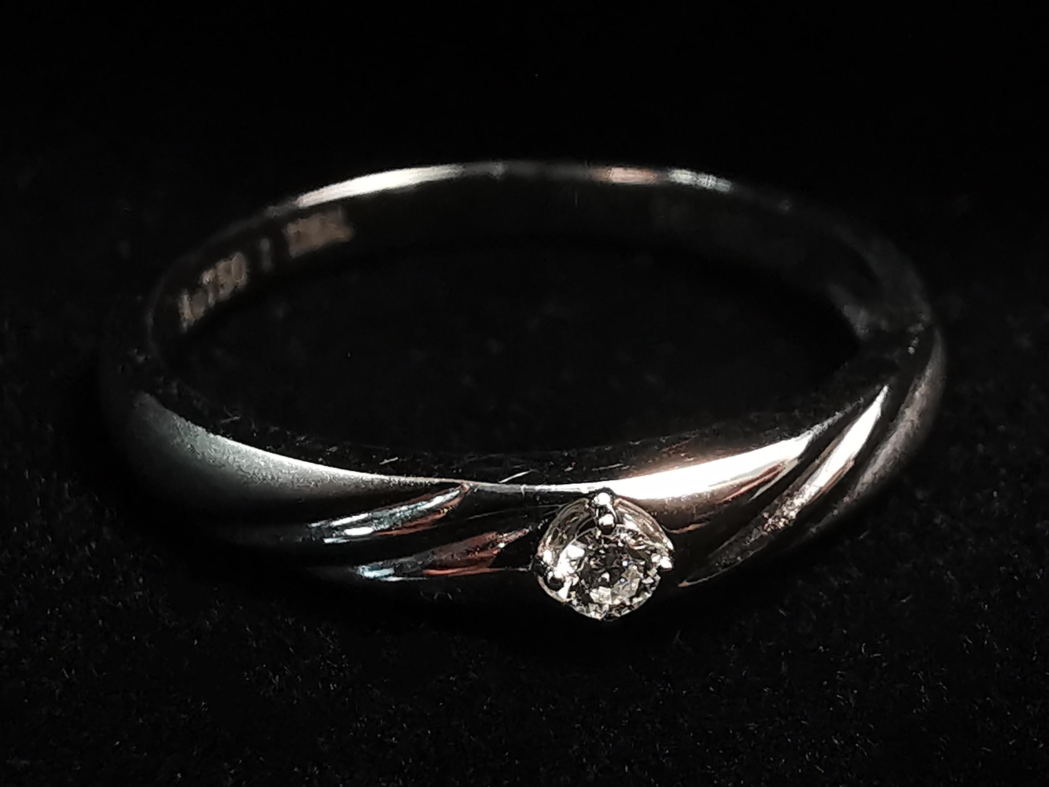 磨砂流线镶钻男款结婚对戒