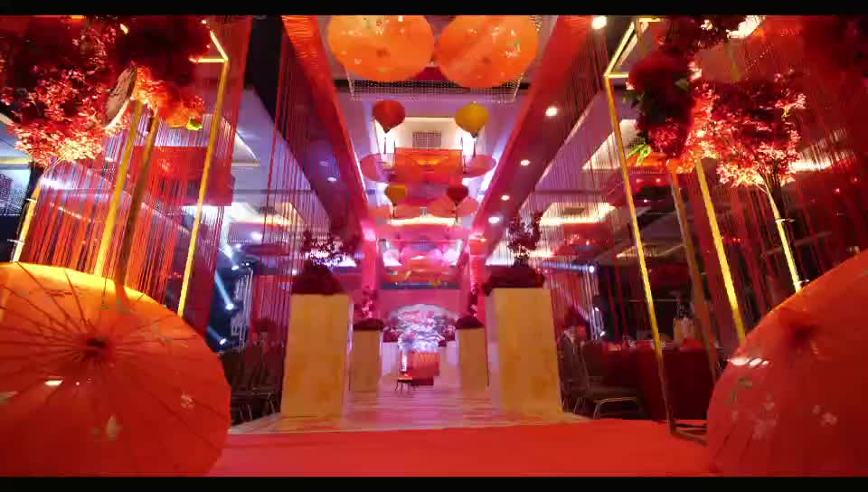 《龙凤呈祥》：古典爱情观的真诚。忠贞和宽容