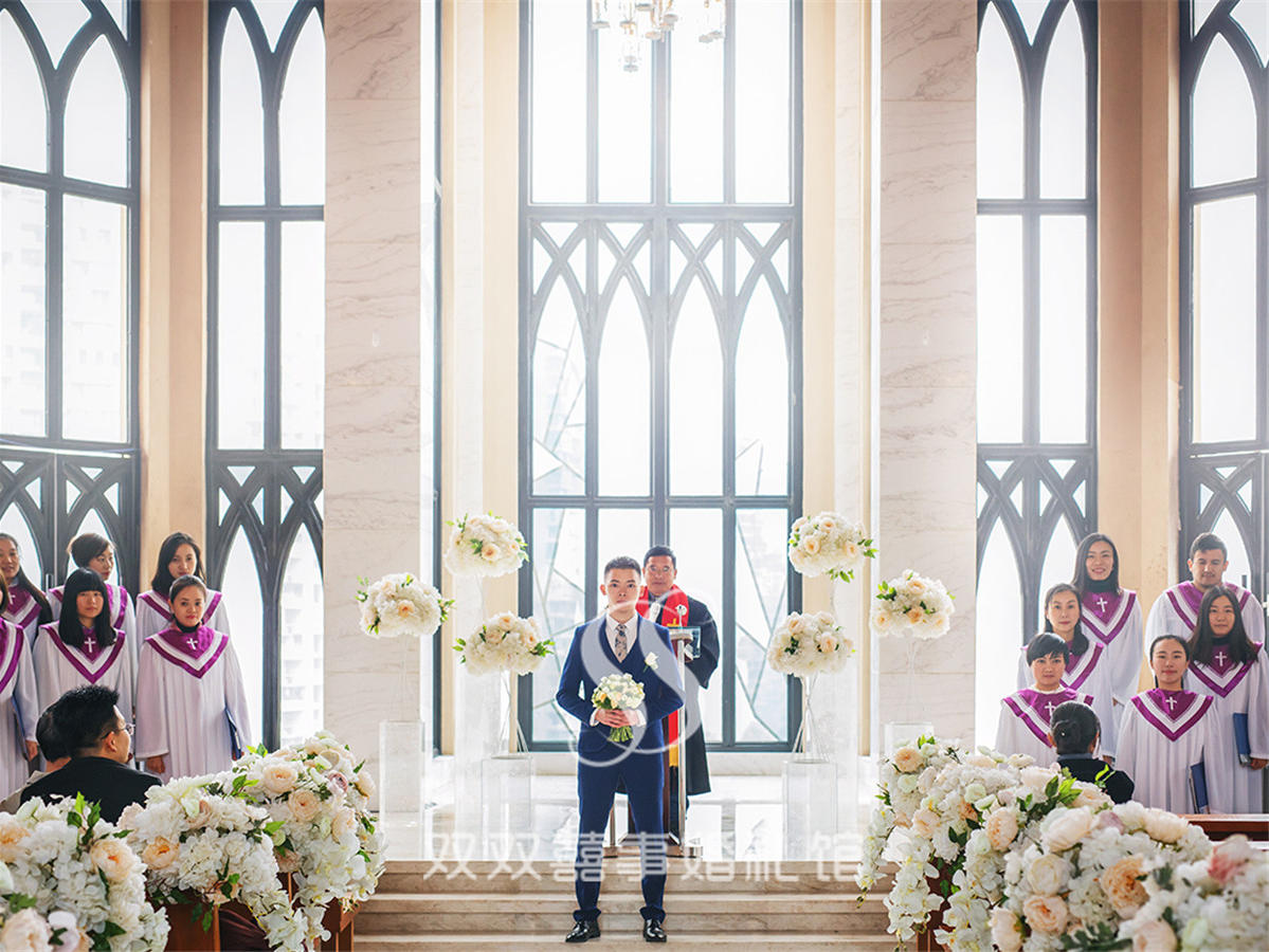 成都婚礼策划双双囍事婚礼馆教堂婚礼