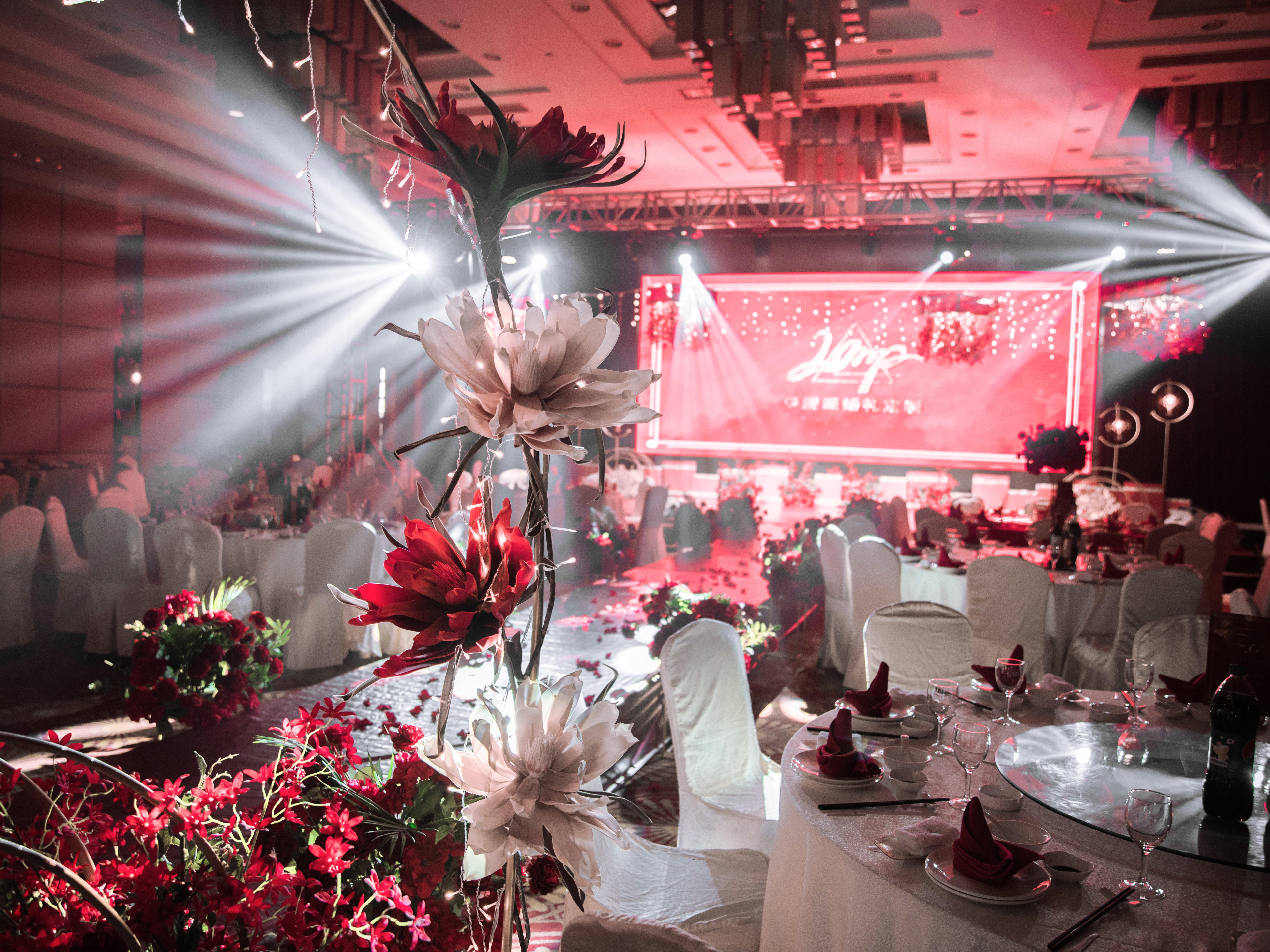 【浪漫派婚礼】红金色系简约风格婚礼