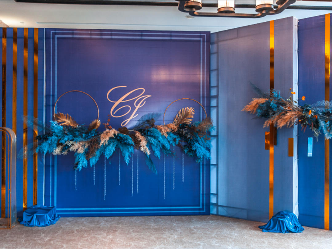 2020蓝色高端大气婚礼