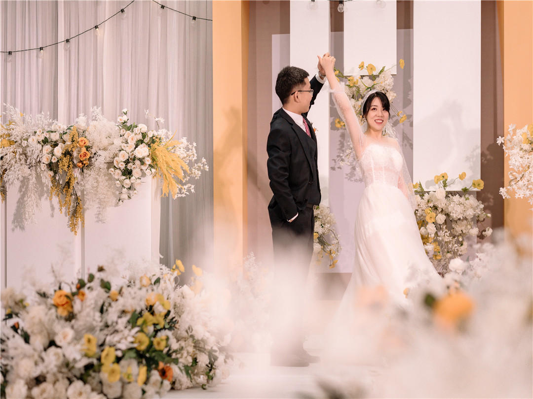 迷之出品—香槟色简约泰式风+四大金刚