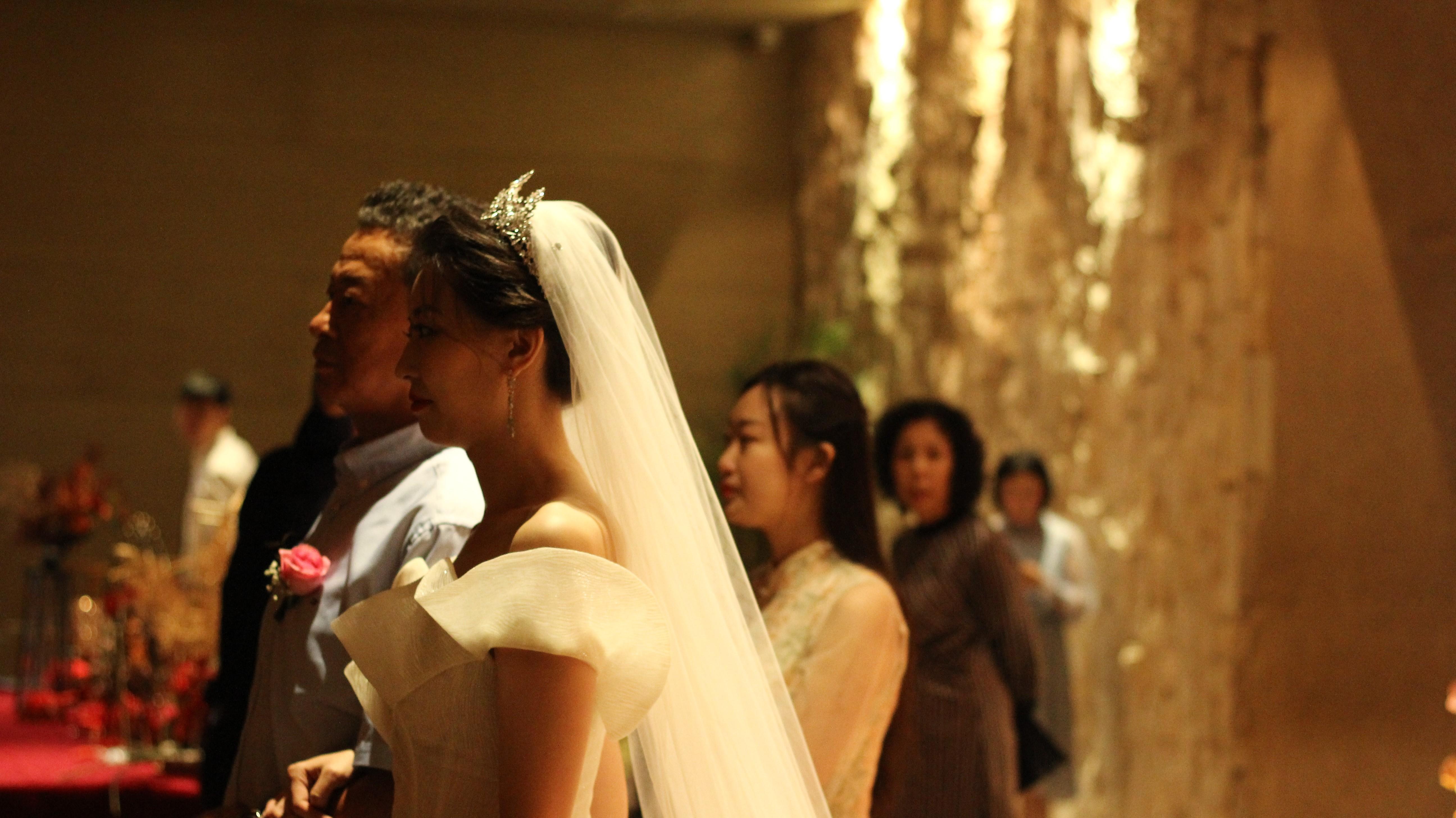 《红馆新娘》首席级 化妆师----鹤鹤老师