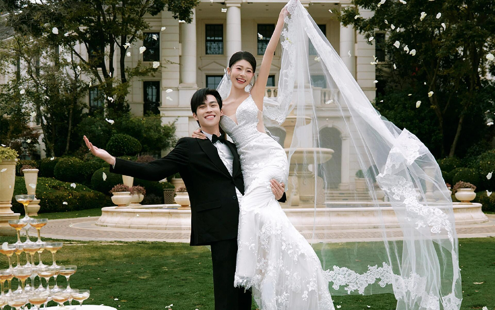 草坪婚礼 仪式感满满的草坪婚礼婚纱照