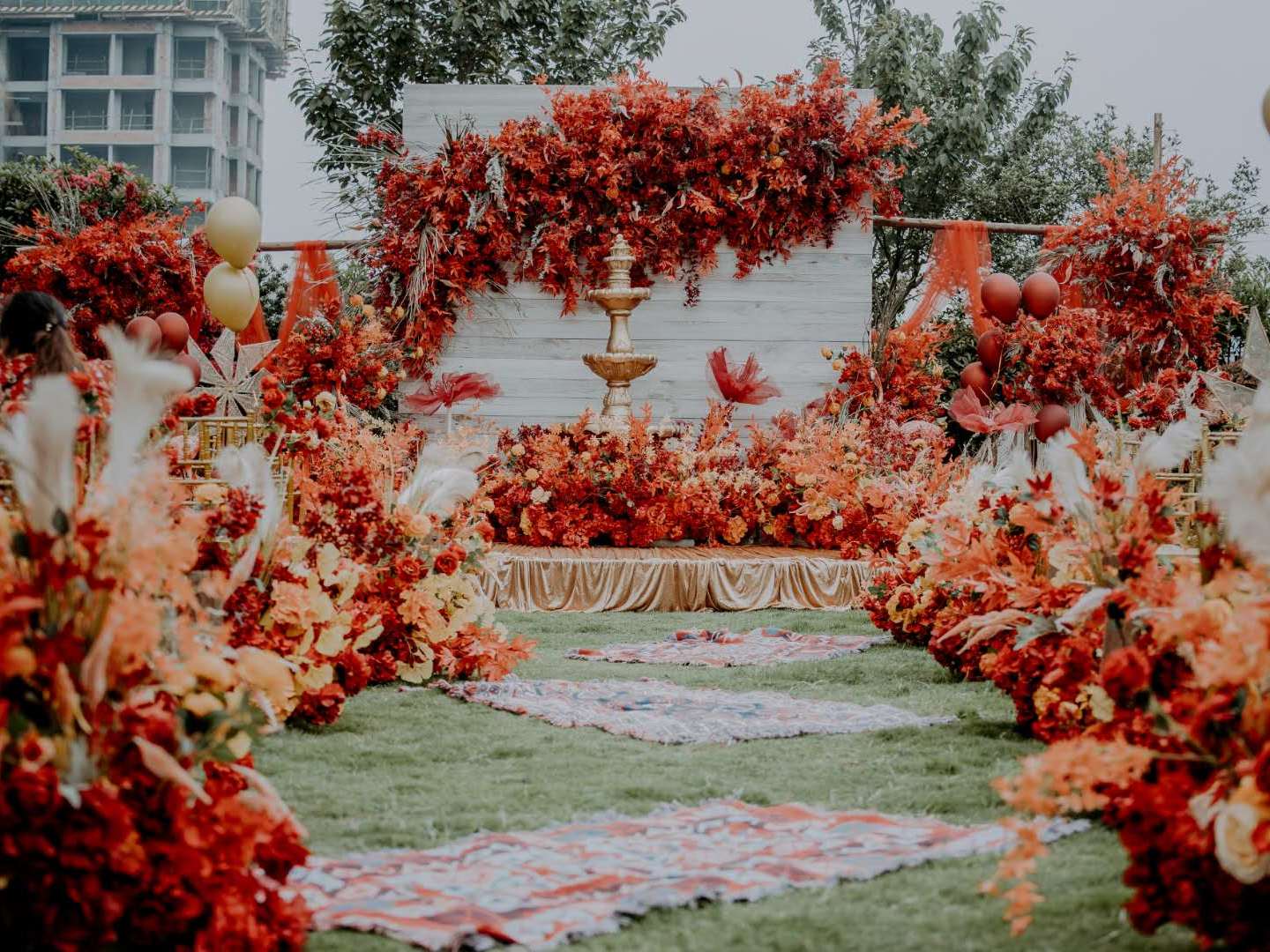 【盛世良辰】 想要“夺人眼球”的户外婚礼就进来