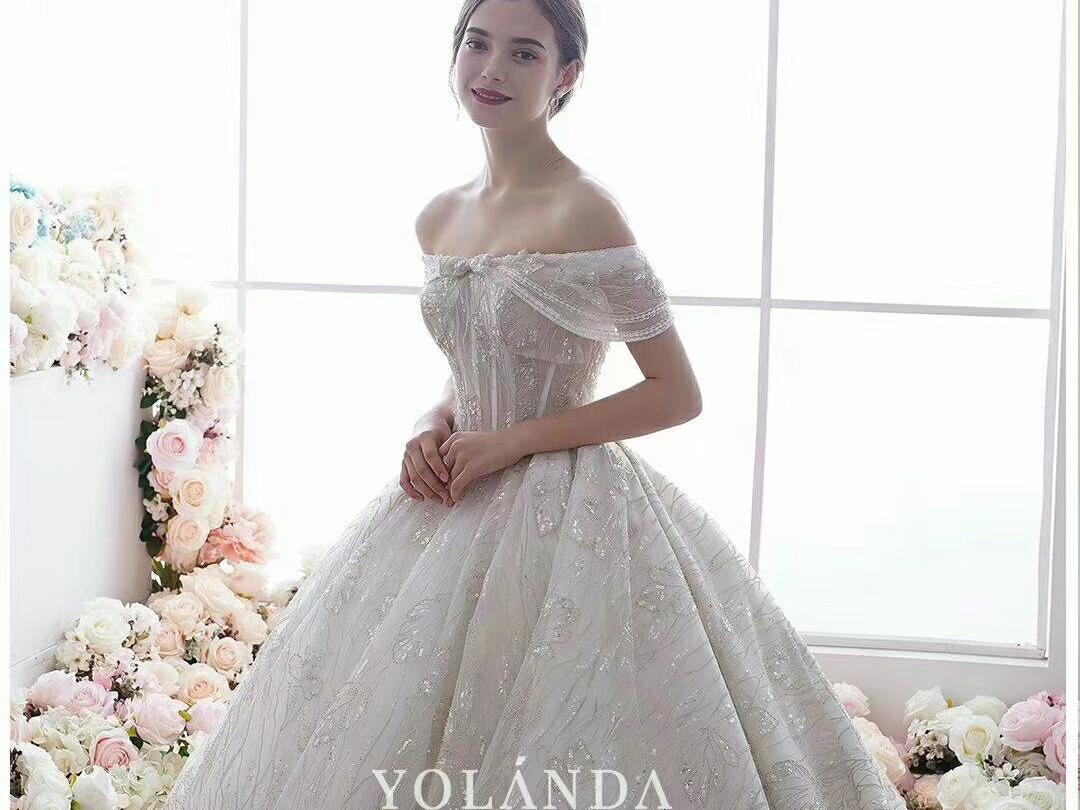 雲慕婚纱·[超值镇店特惠]