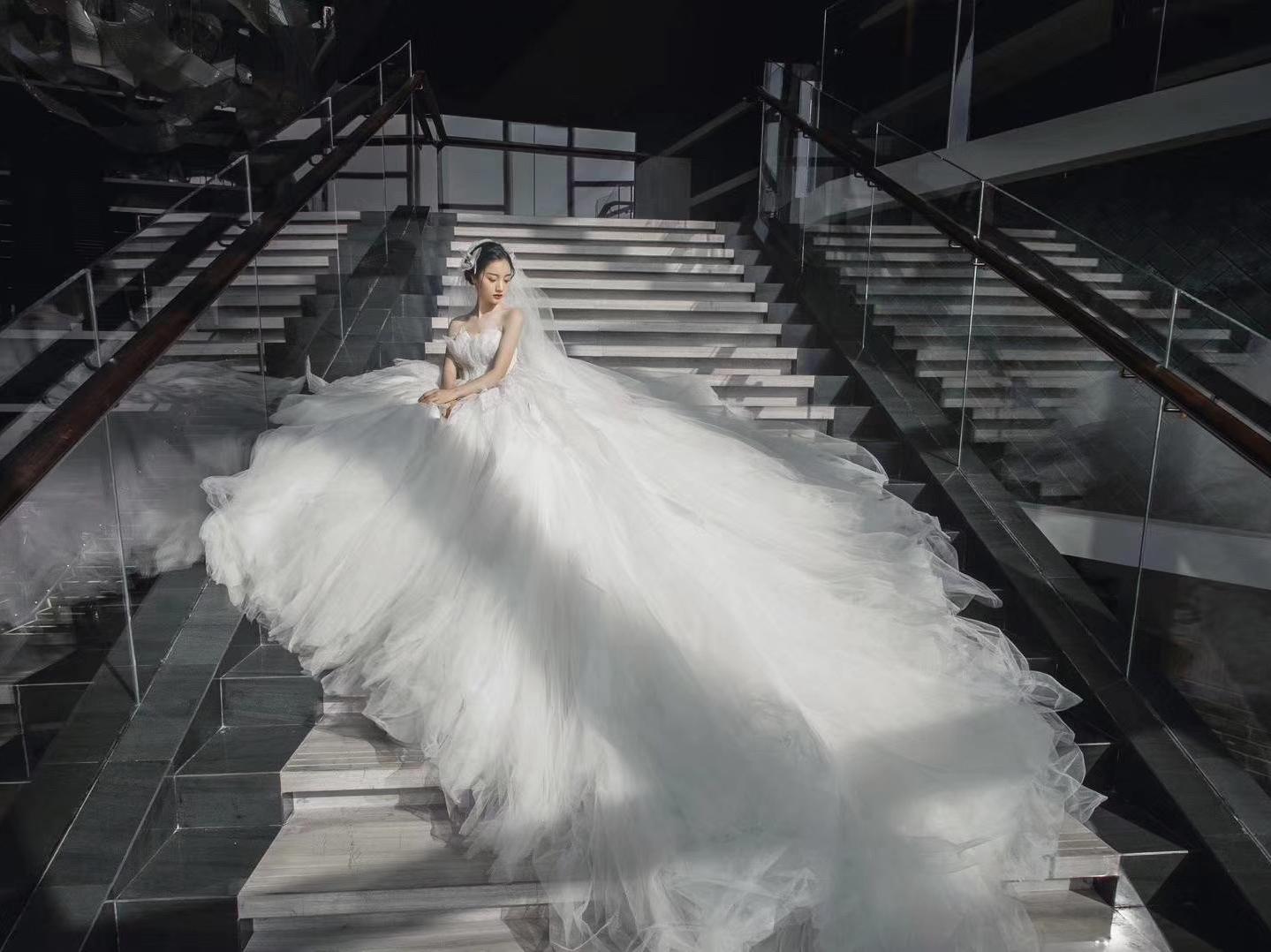 超值 | 轻奢系列4件套+资深造型师跟妆一天