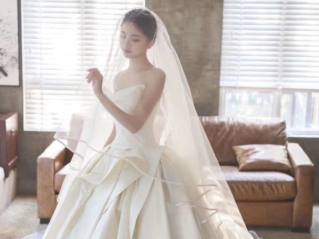 Seven号婚纱礼服 甄选婚纱租赁套餐