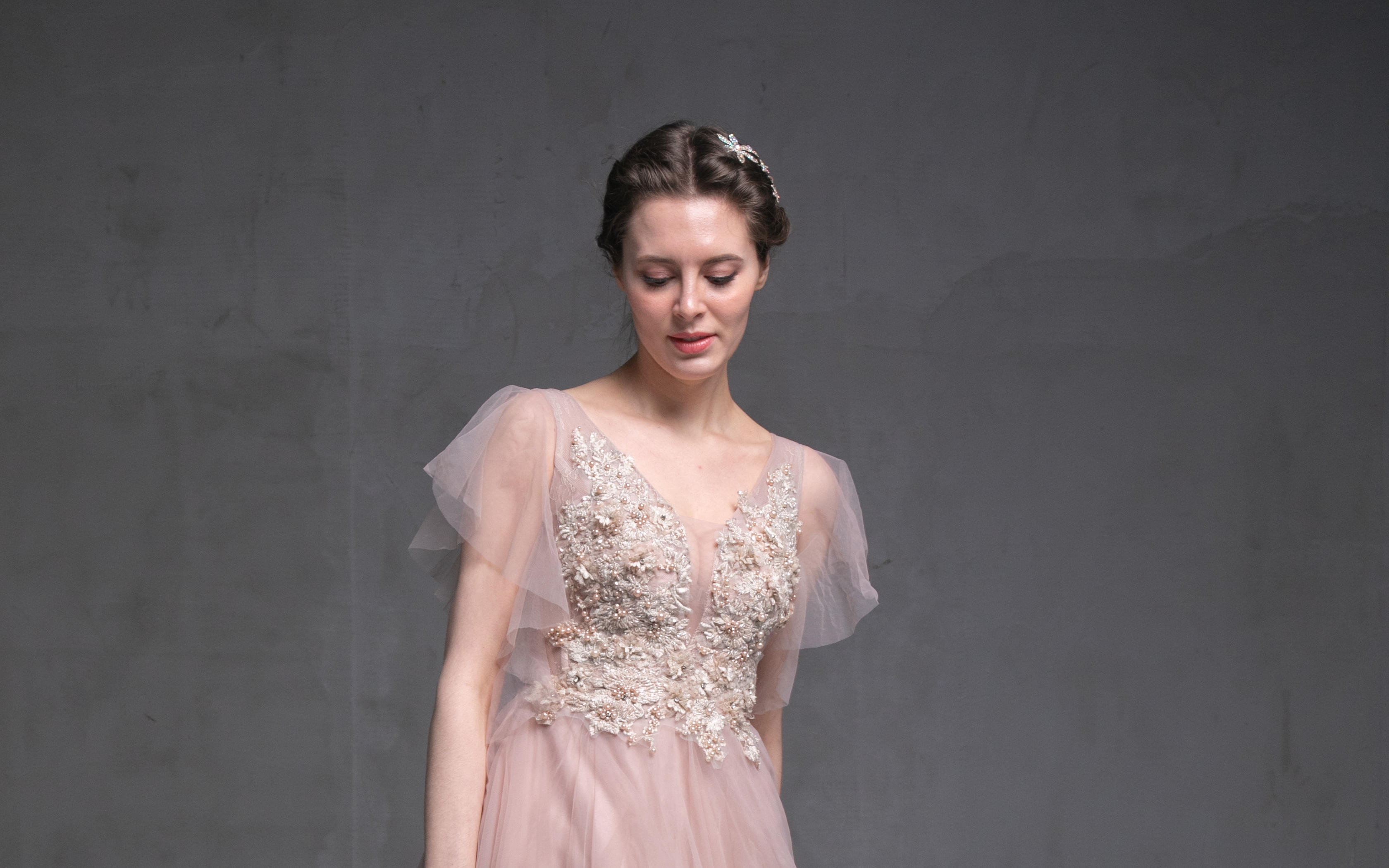 粉色礼服大气晚礼服敬酒服