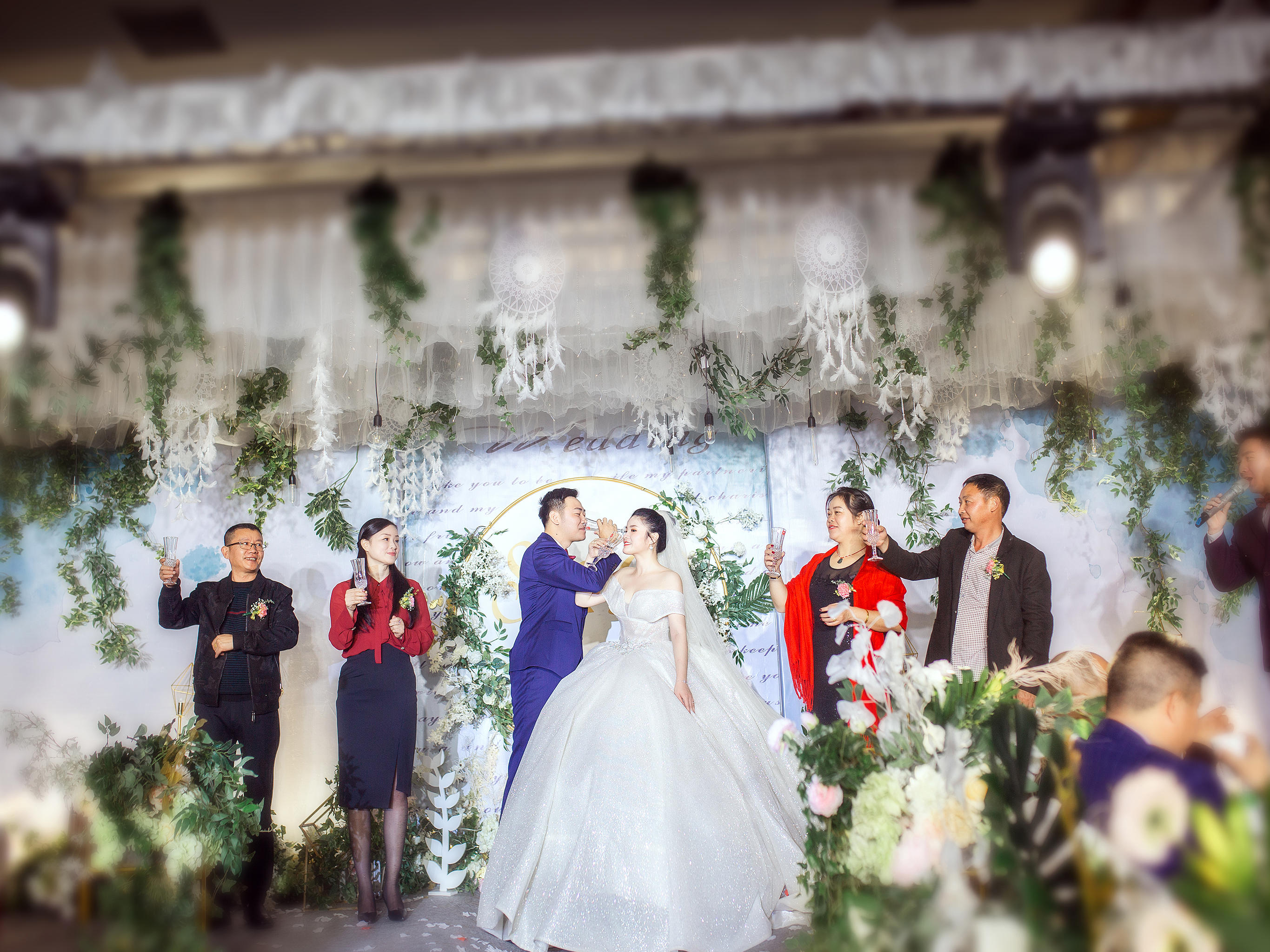 【陌上婚礼】20年大热 精致森系布景甜品展示台