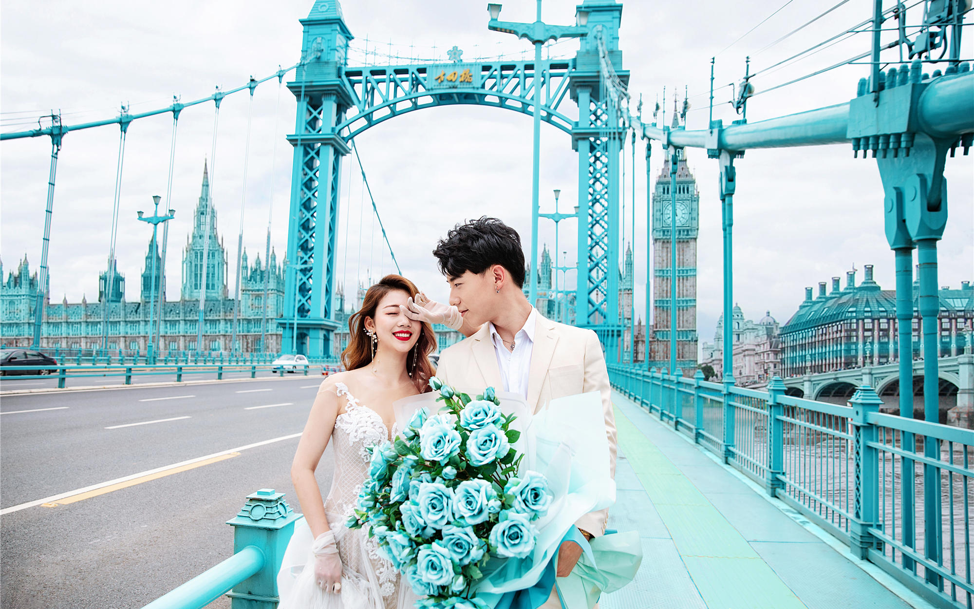  【打卡网红桥】浪漫马卡龙#武汉轻旅拍