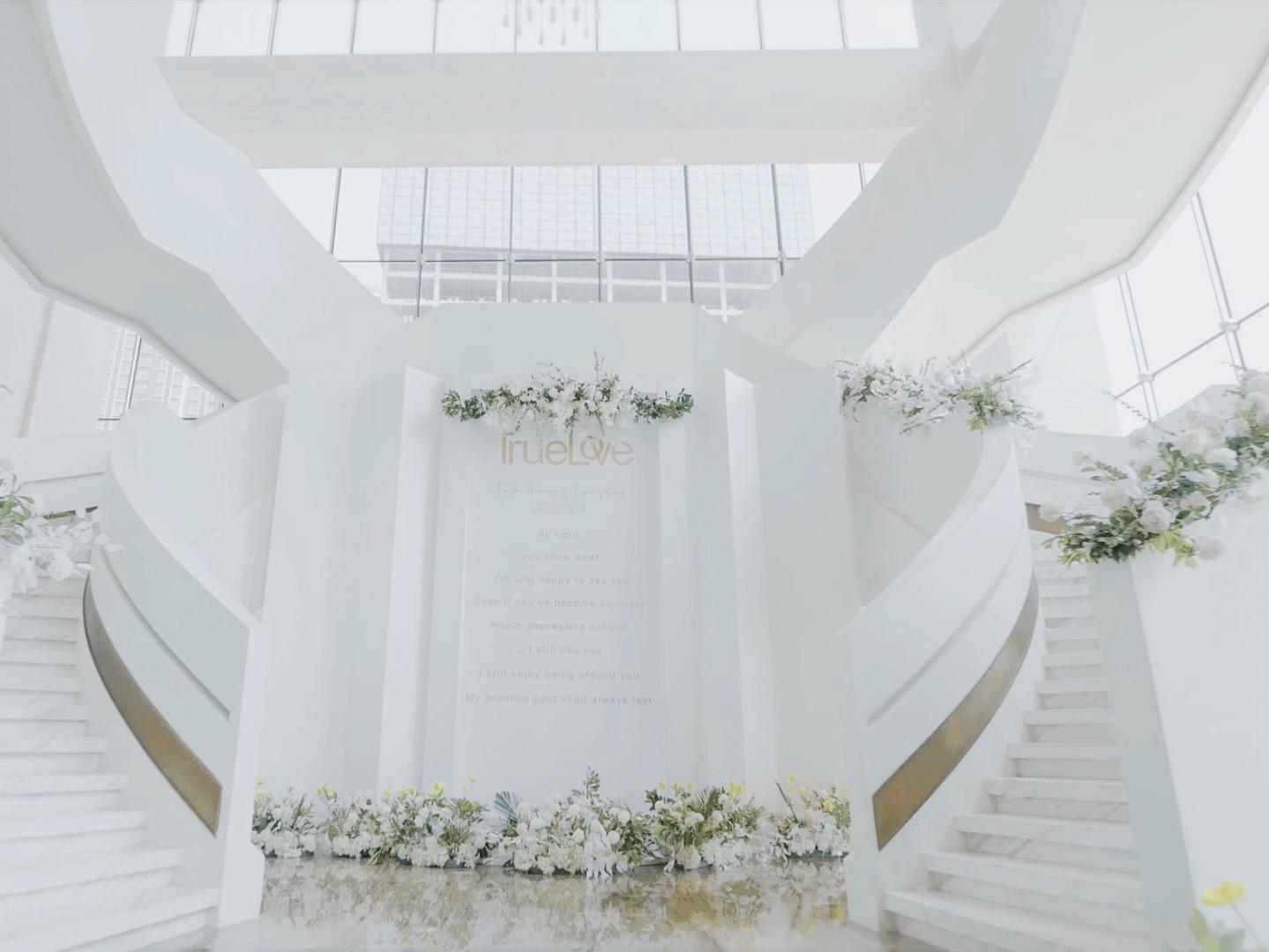 VIP高端定制总监档婚礼电影唯美户外婚礼摄像
