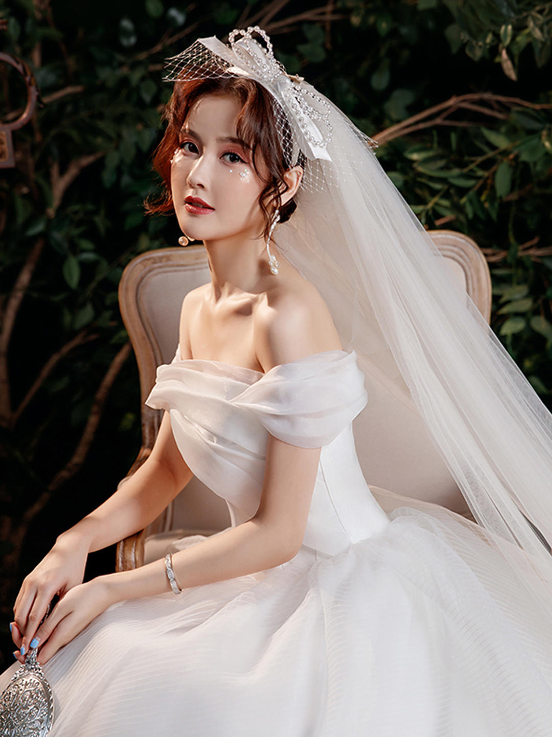 DM婚纱2021年新款轻纱/绿野