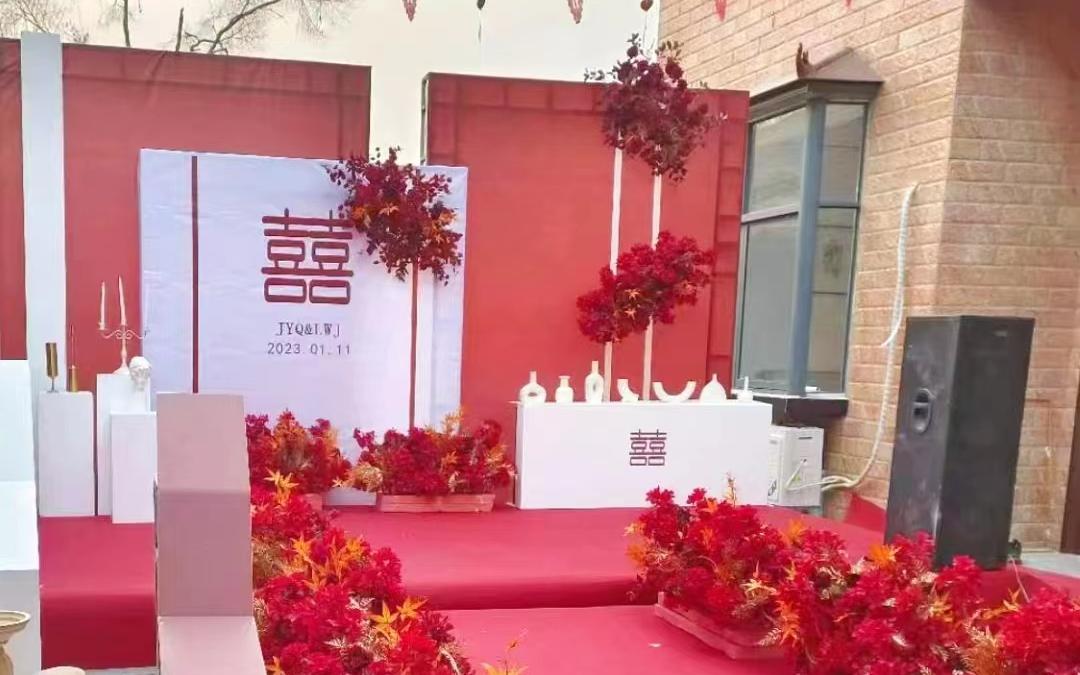 时尚西式婚礼简约，时尚，大气，简约中不失浪漫