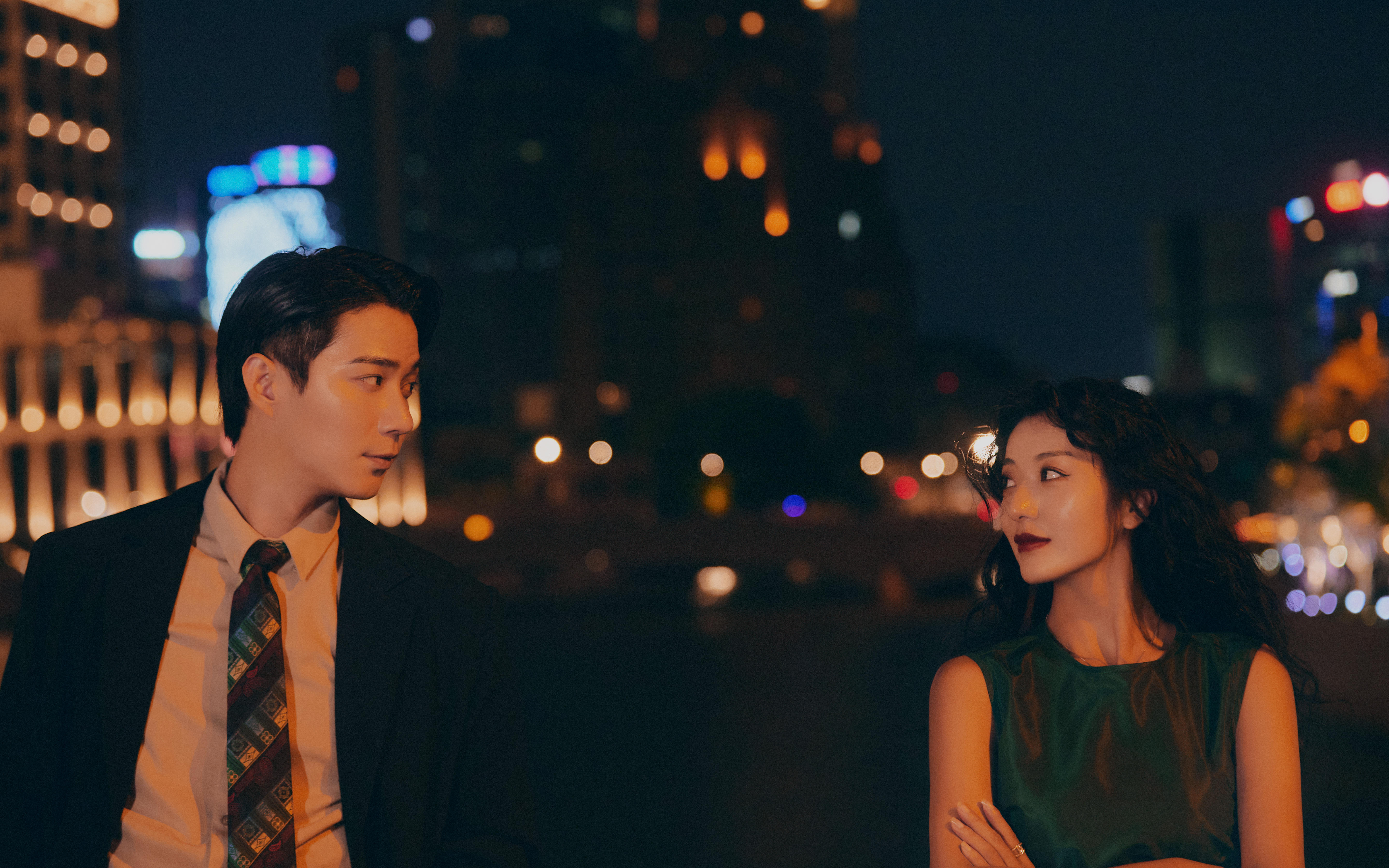??看不膩的港風(fēng)婚紗照，把愛情拍進照片里??