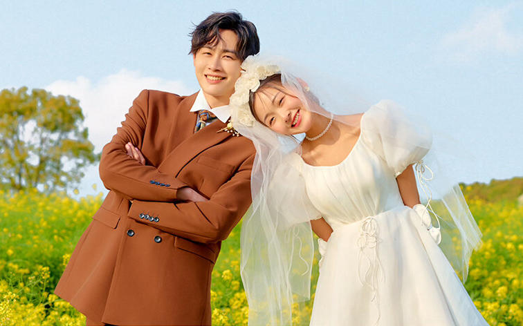 春日限定！纯白婚纱+油菜花环=超级出片