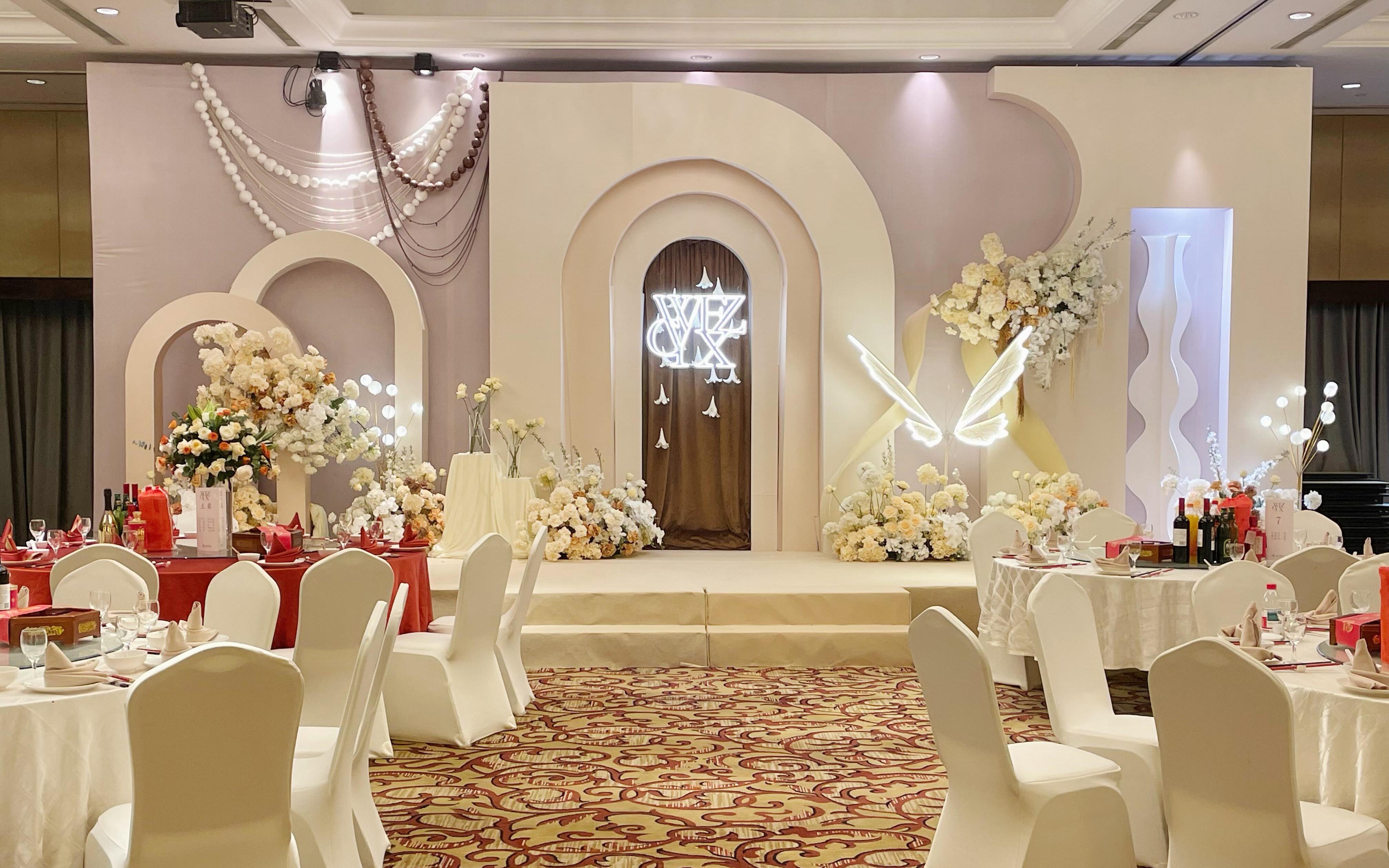 浪漫婚禮定制-香檳色簡(jiǎn)約