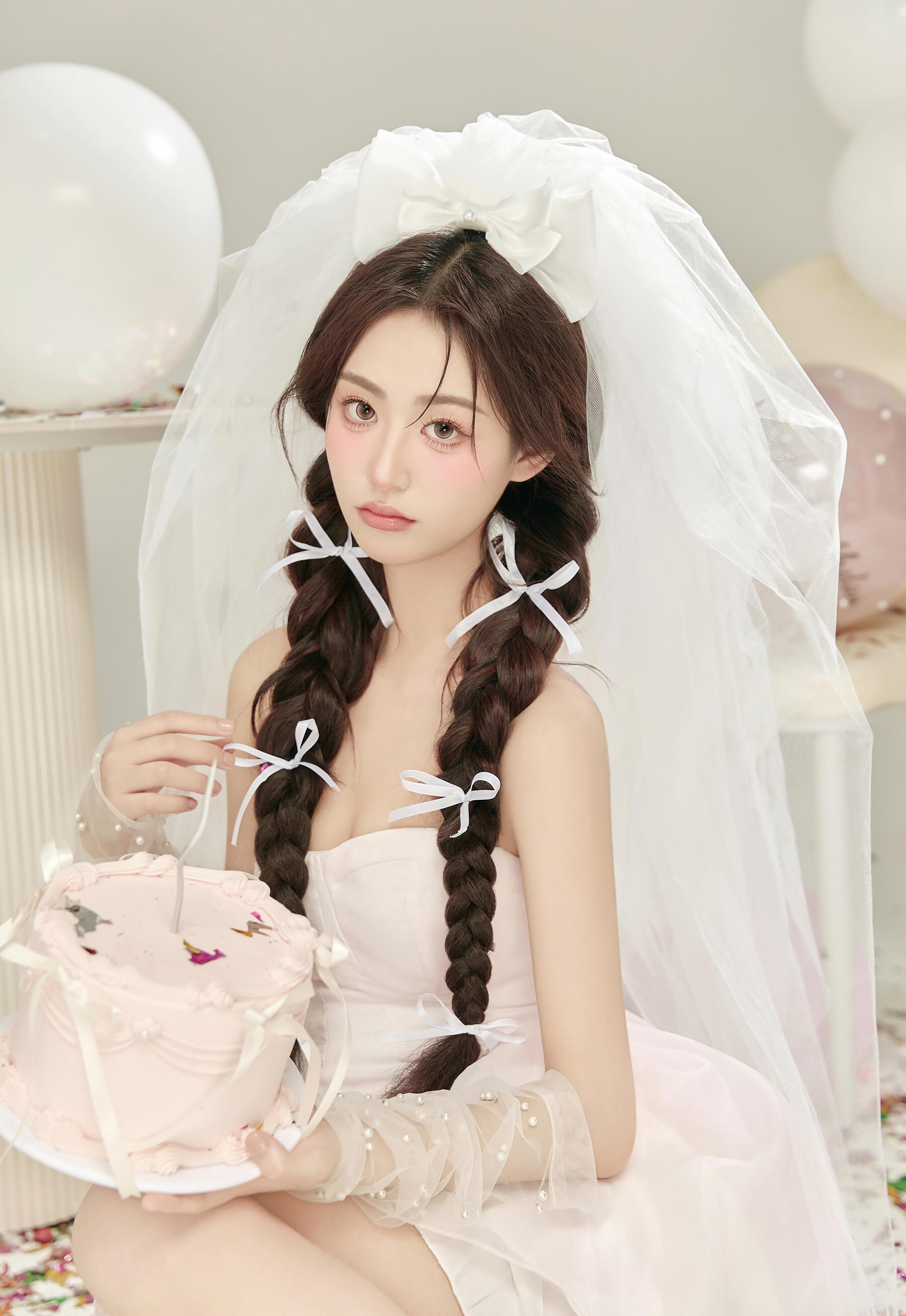 【銘視覺(jué)】全程四對(duì)一貼心服務(wù)+送全新婚紗1套