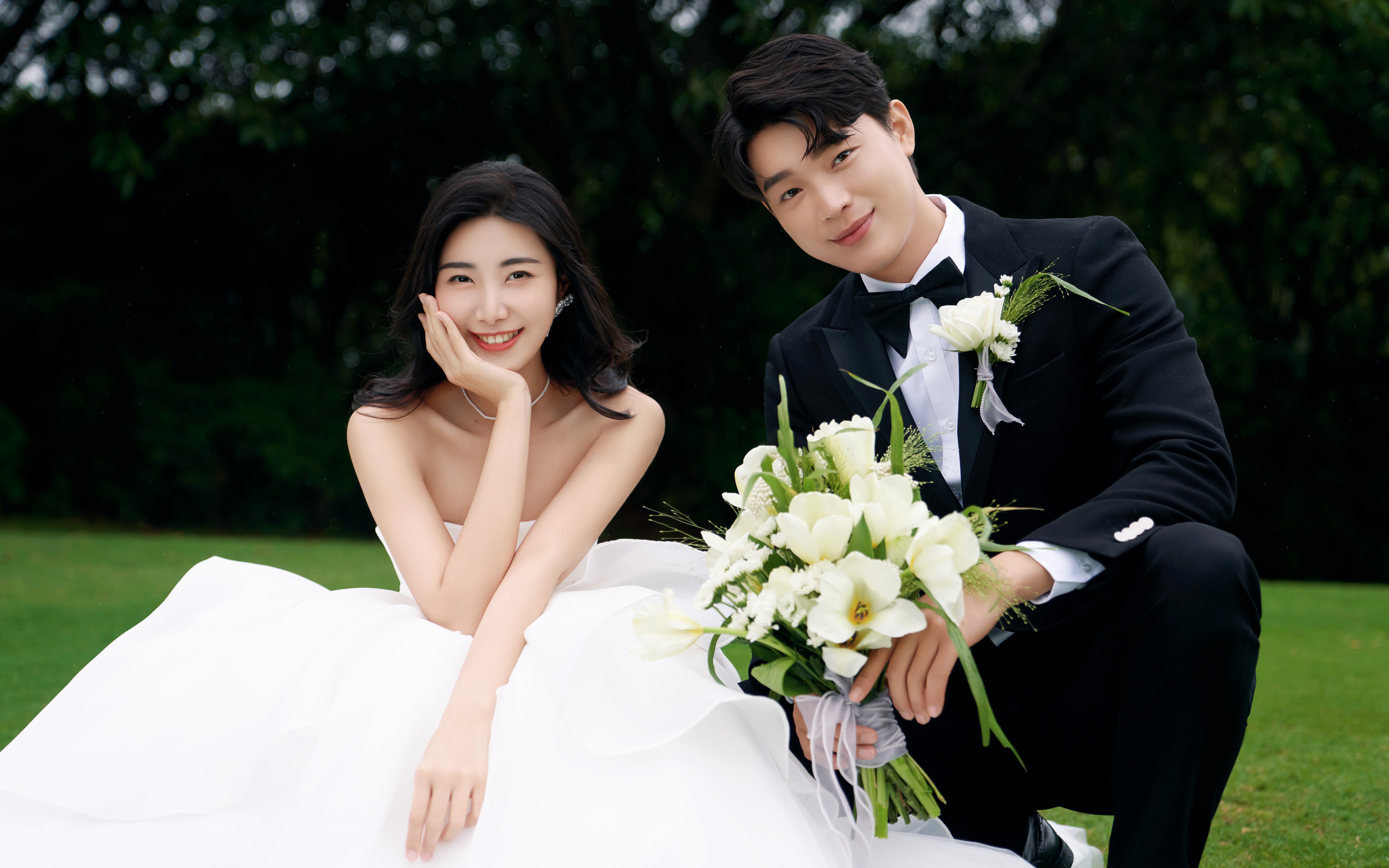 草坪婚纱照永远心动干净治愈的森系绿意
