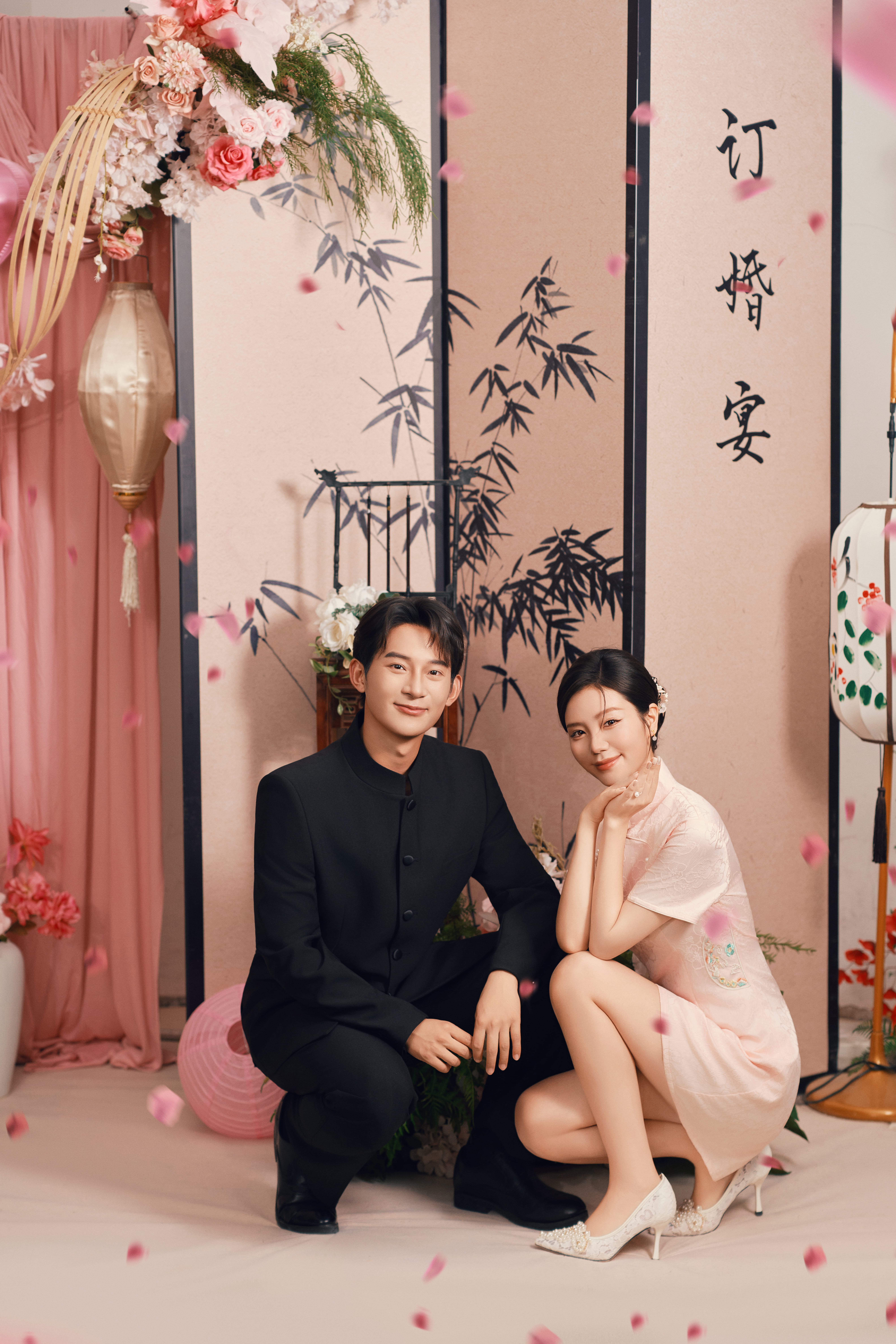 【浪漫預(yù)定】專屬預(yù)制訂婚照拍攝服務(wù)