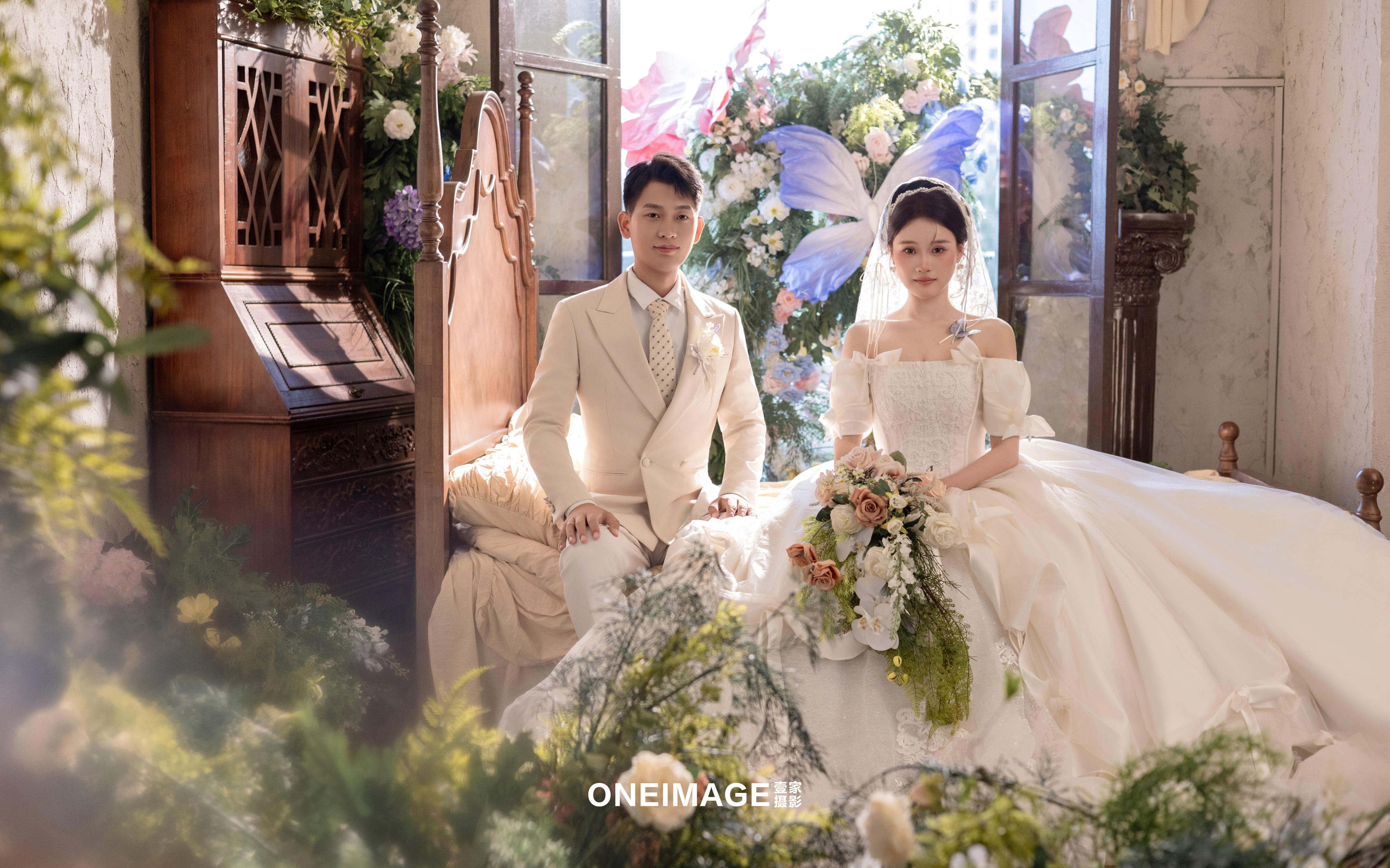 【壹家攝影】甜度爆標(biāo)！法式花房婚紗照超夢(mèng)幻~