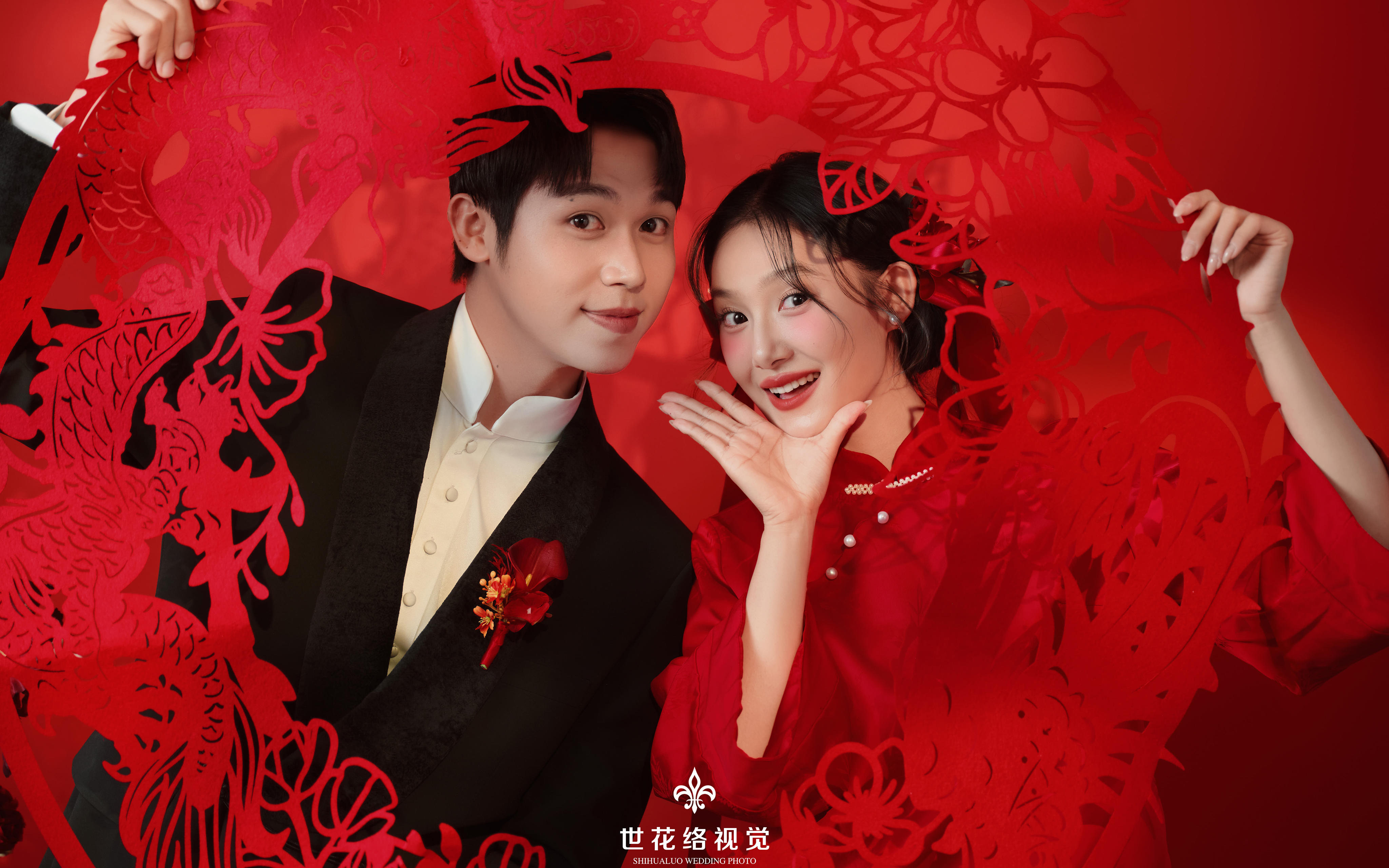 被非遗剪纸新中式婚纱照惊艳到了