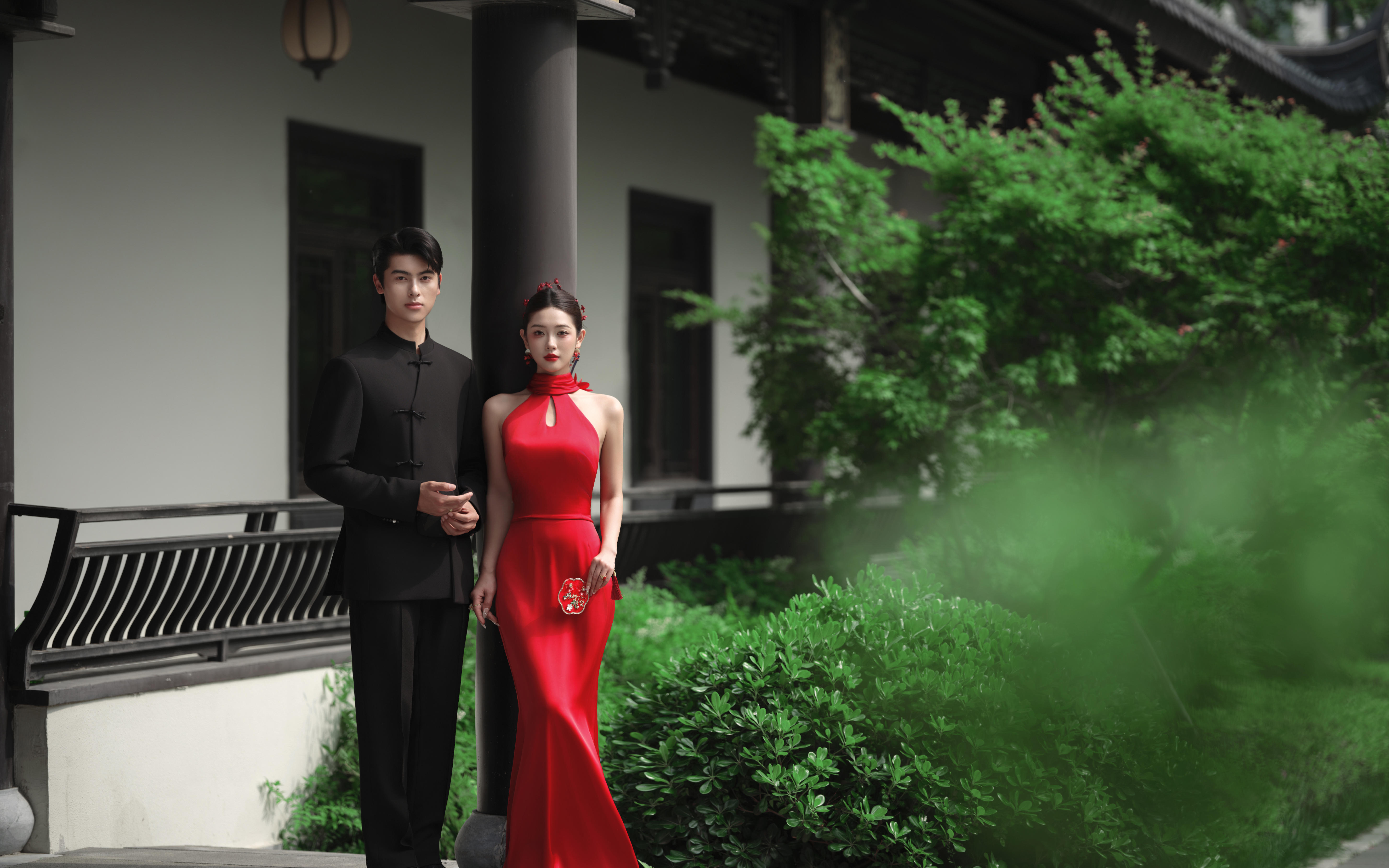 中式園林里的一抹紅 感受東方美學(xué)的溫婉