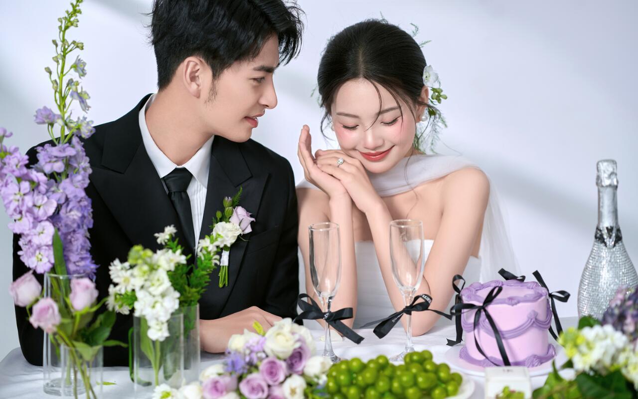 【轻松又俏皮的韩系婚纱照】