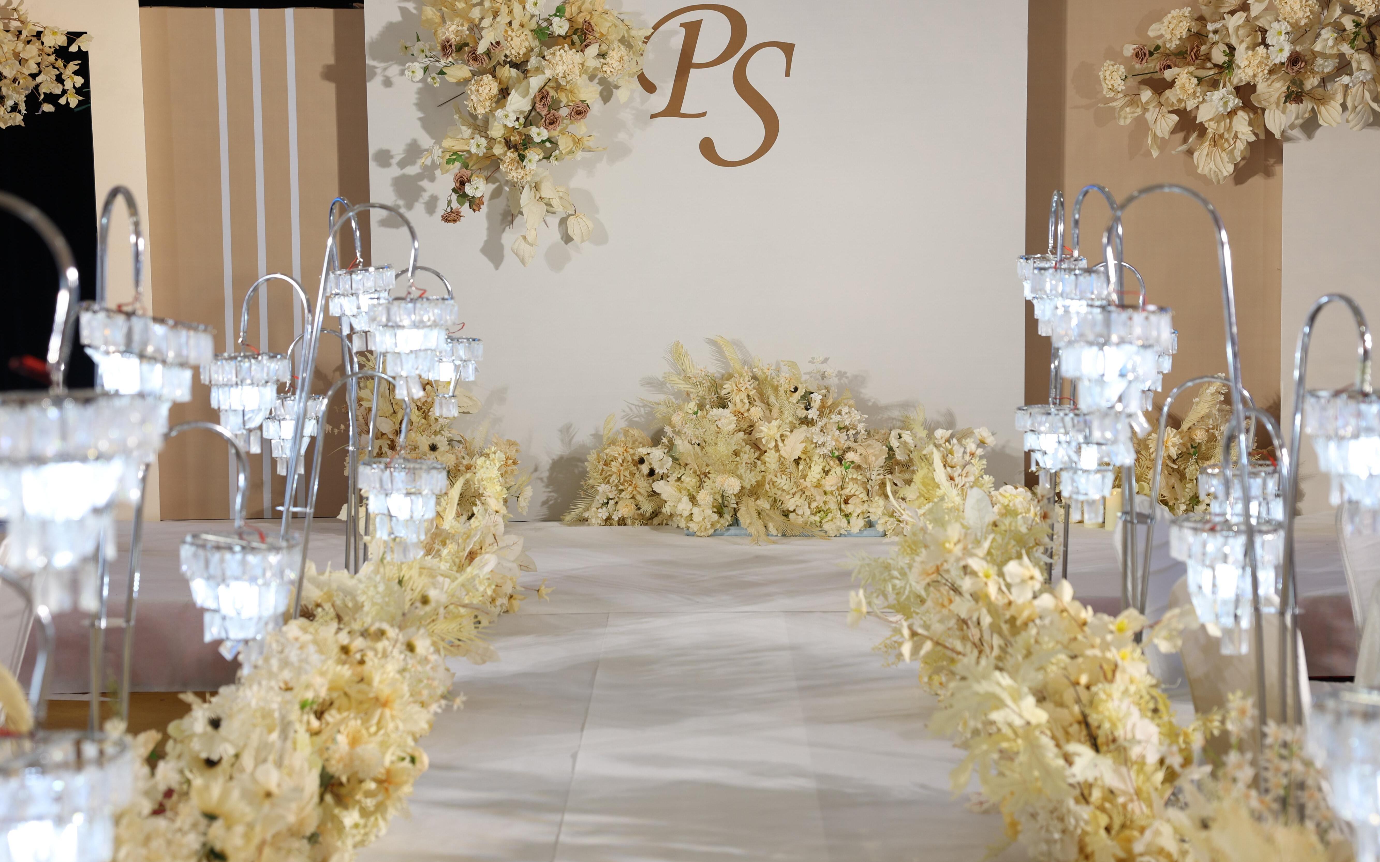 MEMO美慕|一眼心動的溫柔香檳色婚禮