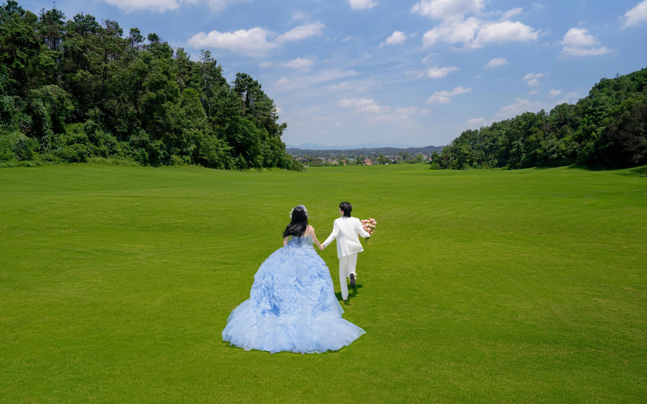 【蓝纱花环+粉玫瑰婚纱照太太太好看啦👰♀】