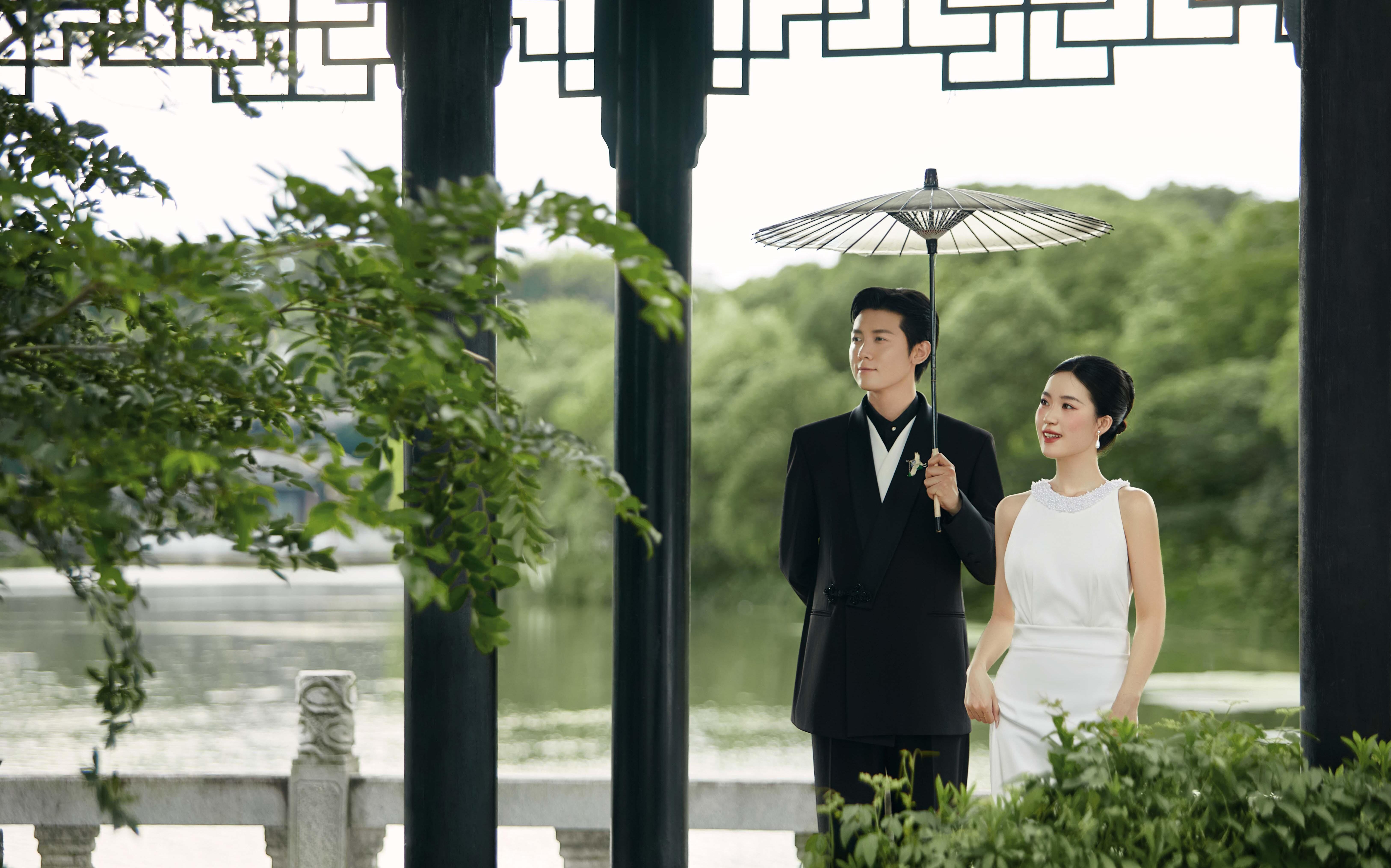 【东方浪漫婚纱照】