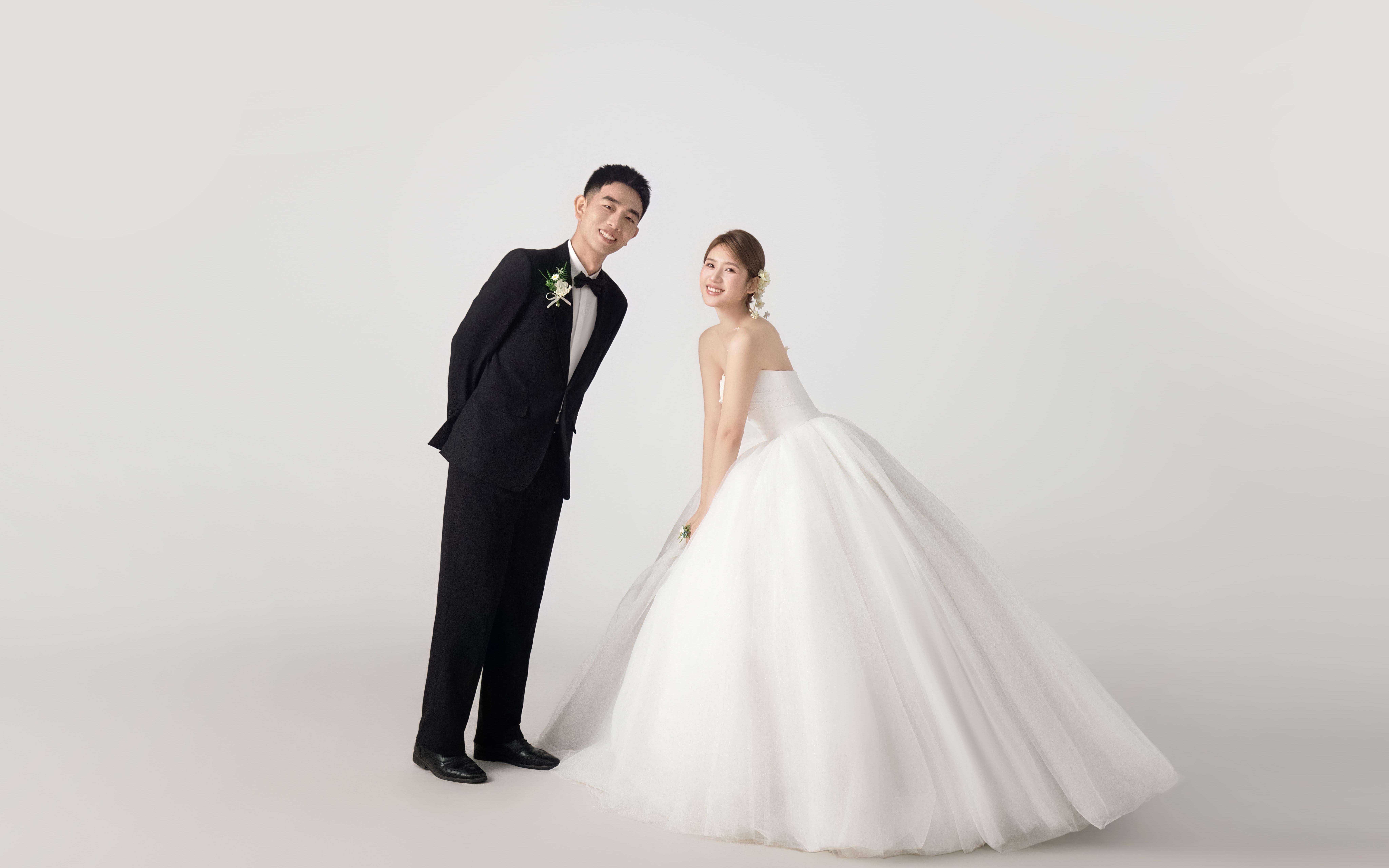 「高级感圣经｜在华庭卡洛琳拍出刻进岁月的婚纱照」