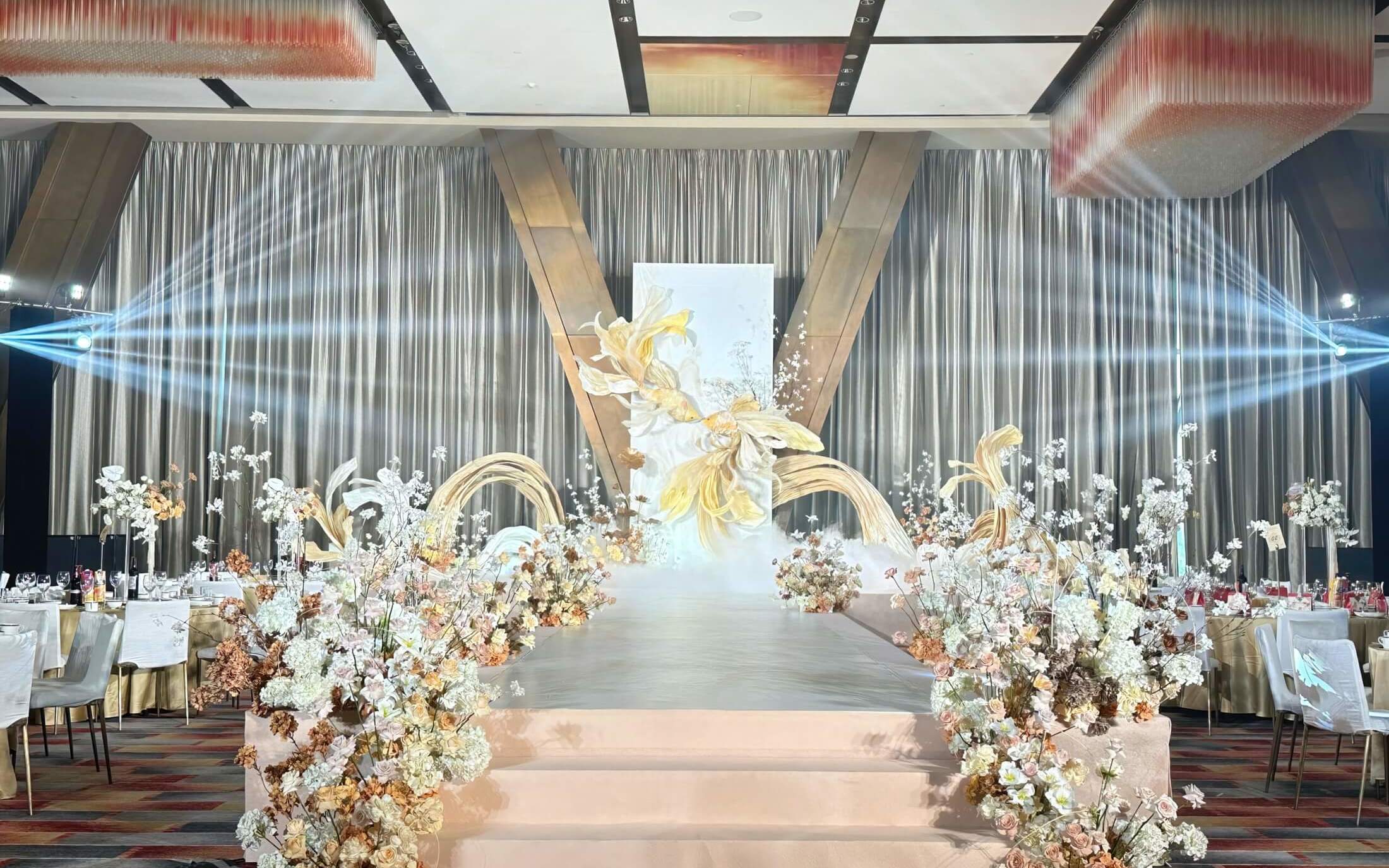 MEMO美慕|香檳色錦鯉新中式婚禮