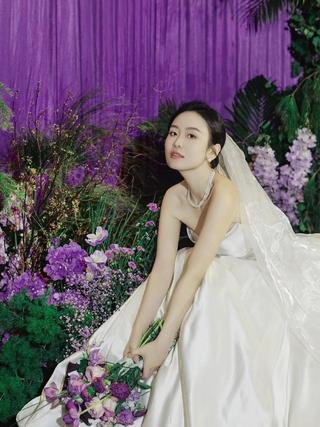 紫色小众布幔婚礼