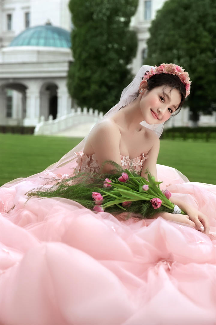 有生命力的法式少女感公主婚纱照