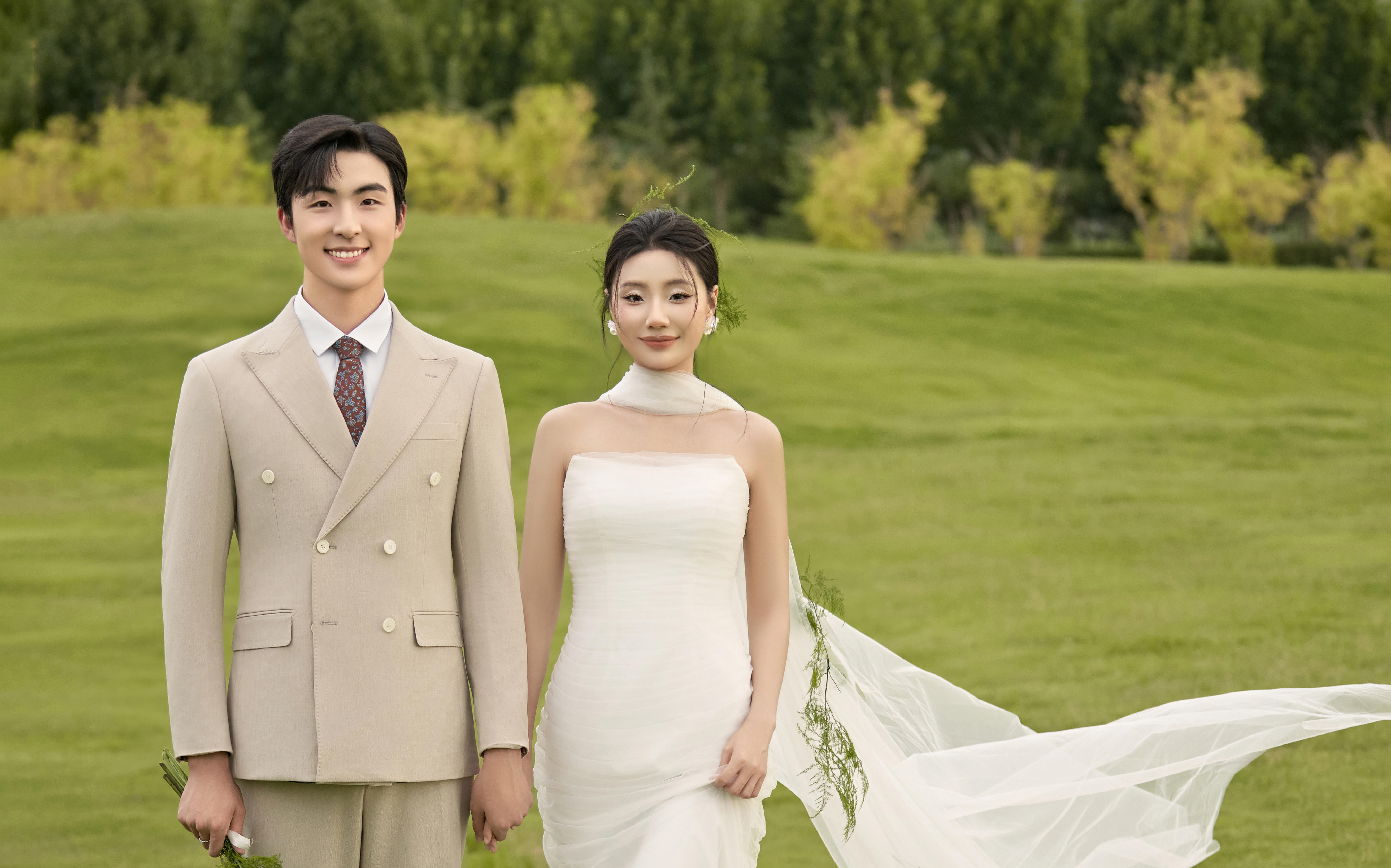 【森系草坪】草坪婚紗照，和夏天告別與秋天相擁