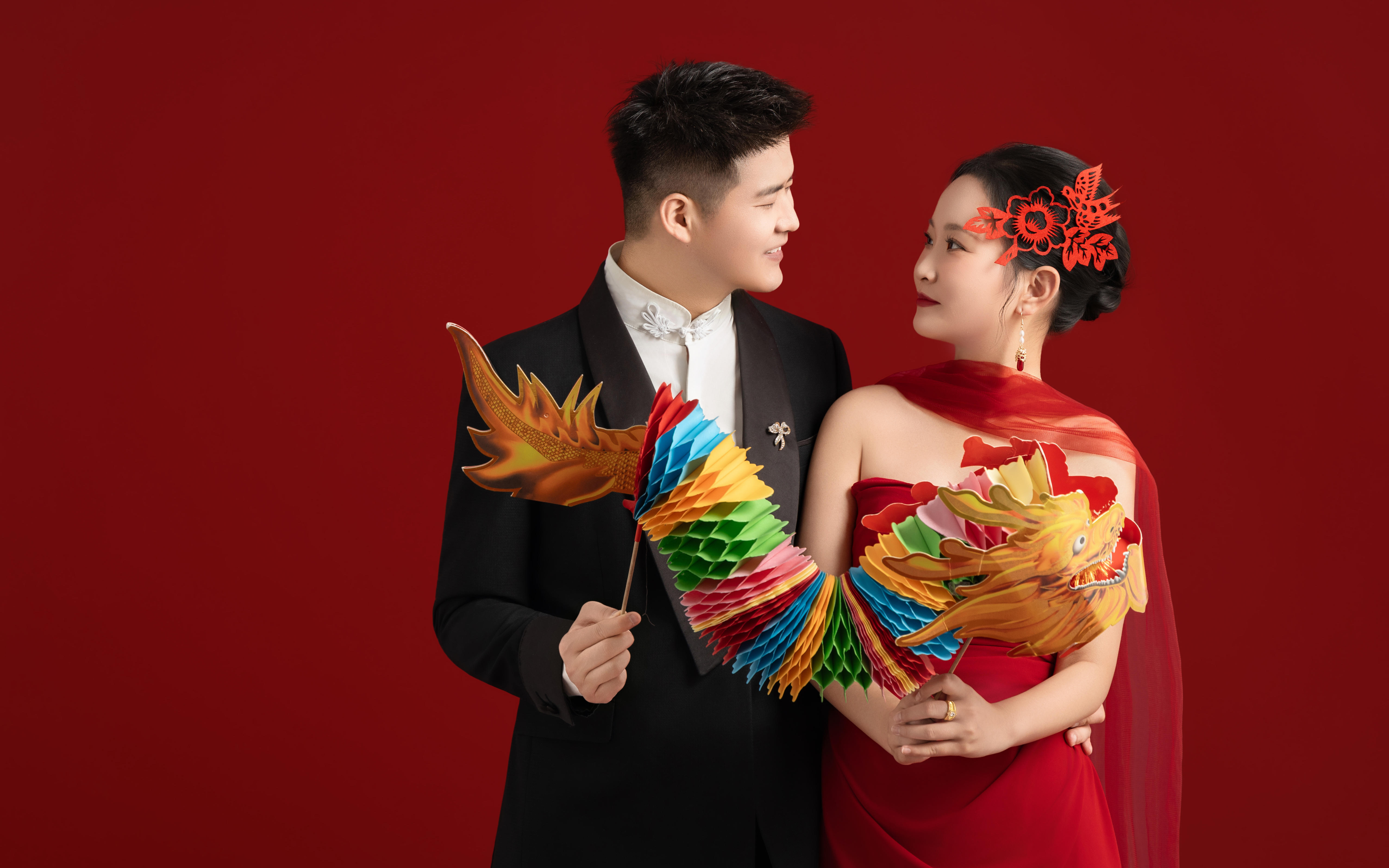 剪纸新中式婚纱照交织着东方美学的韵味