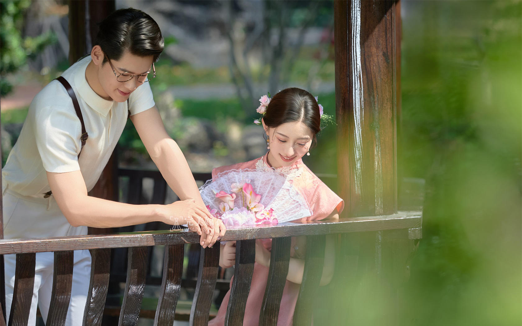 【民國(guó)】粉韻芳華??溫婉動(dòng)人的粉色園林婚紗照