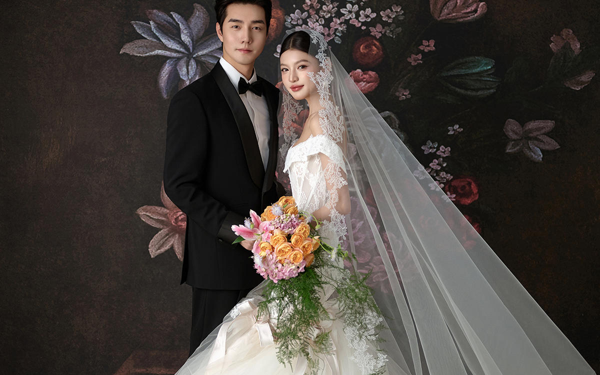 復(fù)古油畫(huà)里的浪漫出逃 定格時(shí)光里的滿(mǎn)目情深